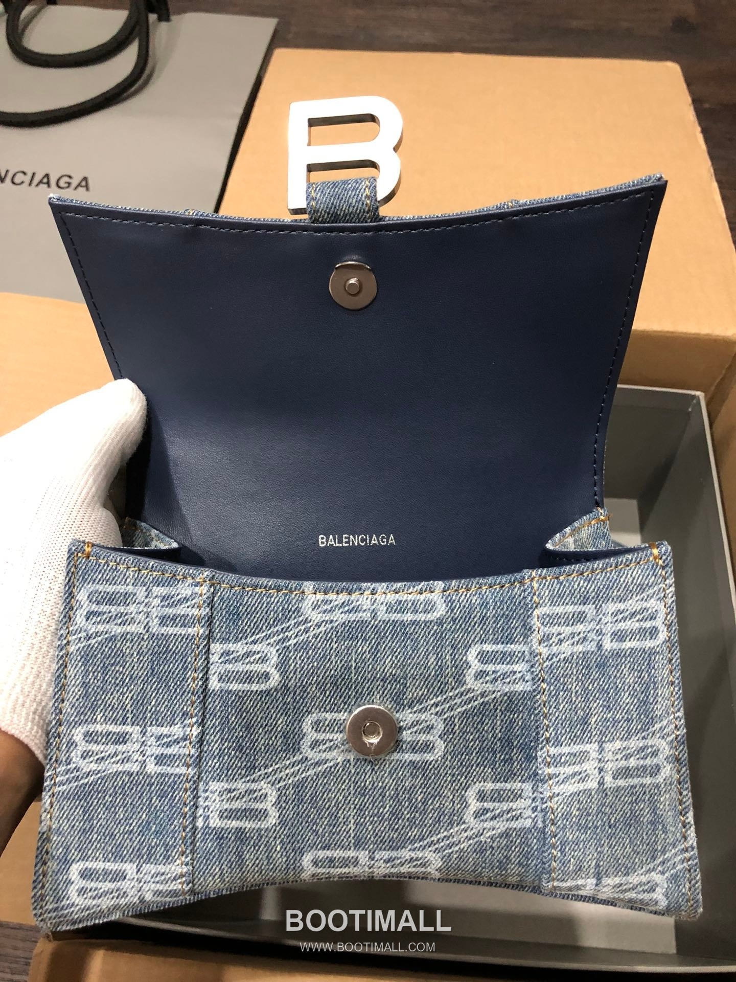 Balenciaga Hourglass Denim Print Leather Top Handle Bag 발렌시아가 아워글래스 데님 프린트 가죽 탑핸들 백 24cm 15