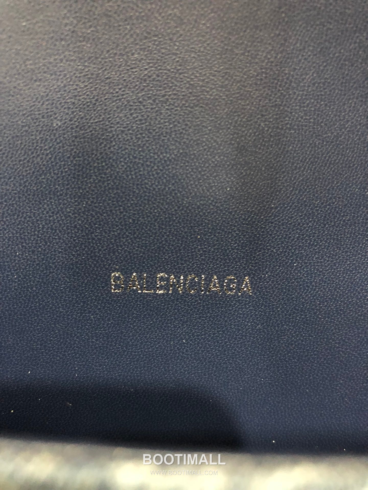 Balenciaga Hourglass Denim Print Leather Top Handle Bag 발렌시아가 아워글래스 데님 프린트 가죽 탑핸들 백 24cm 17