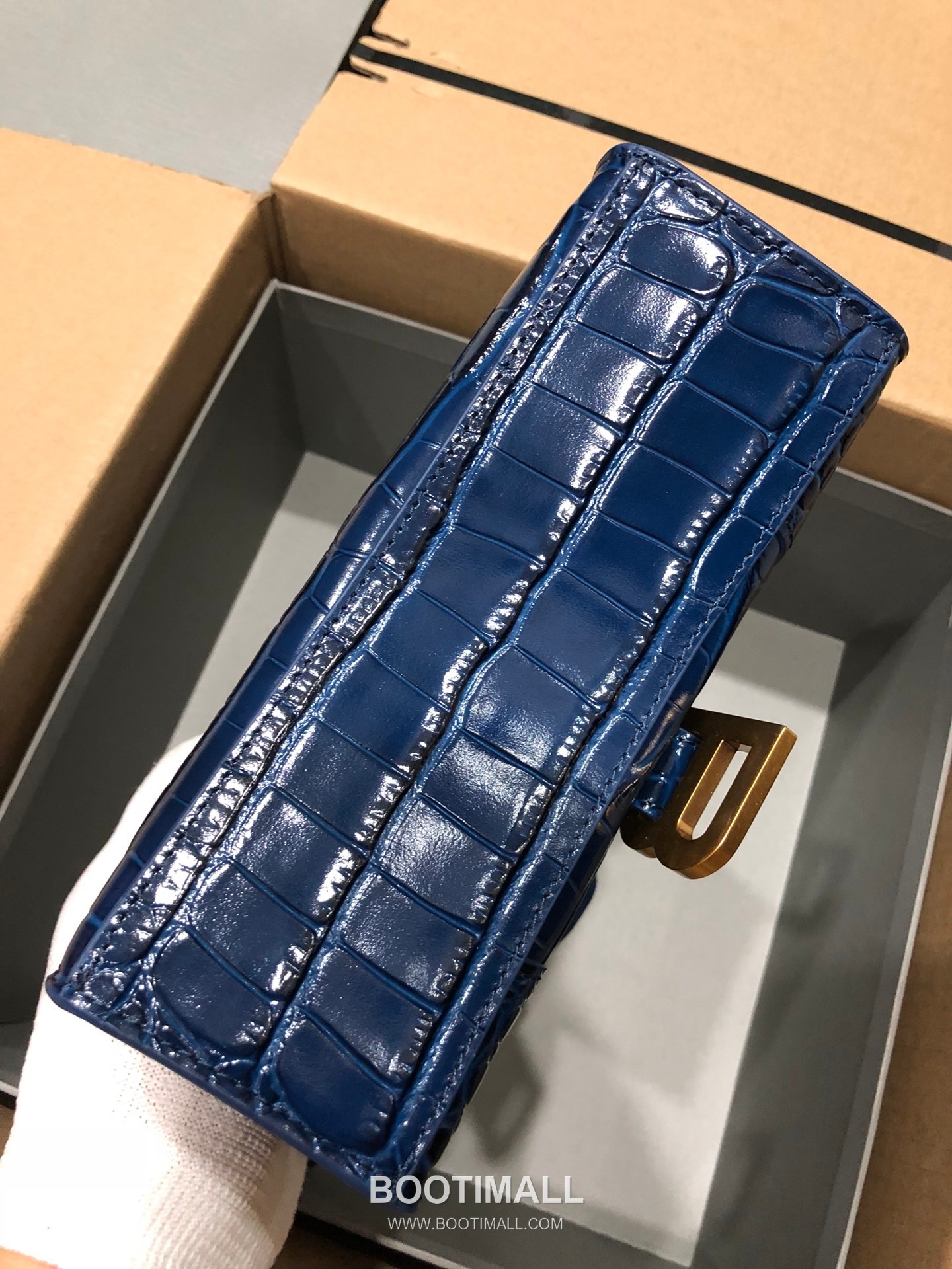 Balenciaga Hourglass Crocodile Embossed Leather Top Handle Bag 발렌시아가 아워글래스 크로커다일 엠보싱 가죽 탑핸들 백 24cm 5