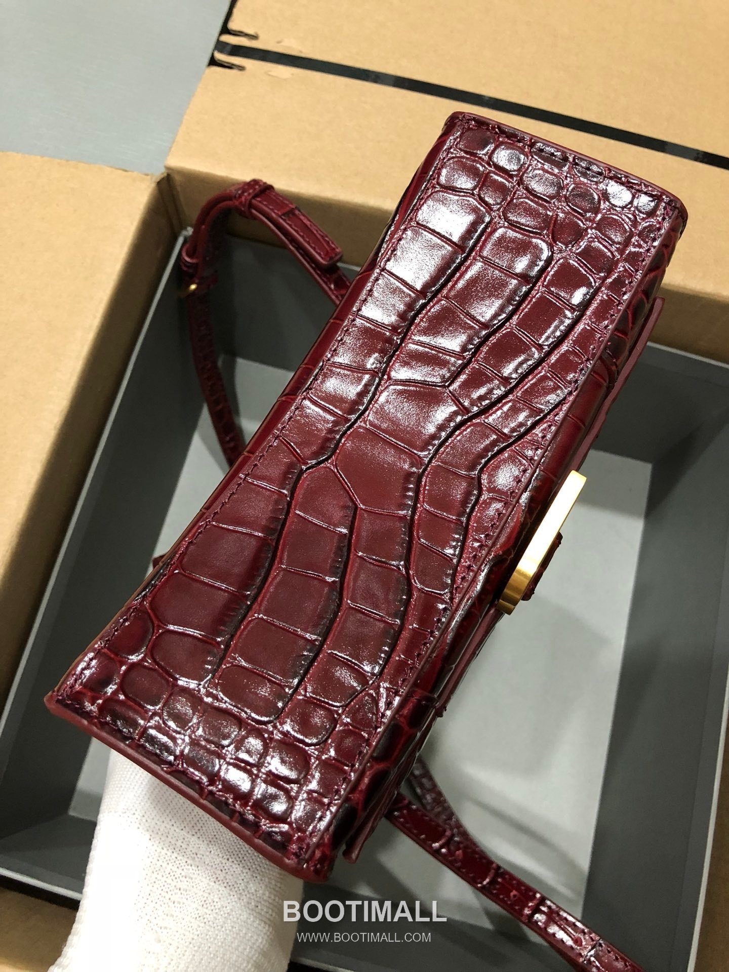 Balenciaga Hourglass Crocodile Embossed Leather Top Handle Bag 발렌시아가 아워글래스 크로커다일 엠보싱 가죽 탑핸들 백 24cm 5