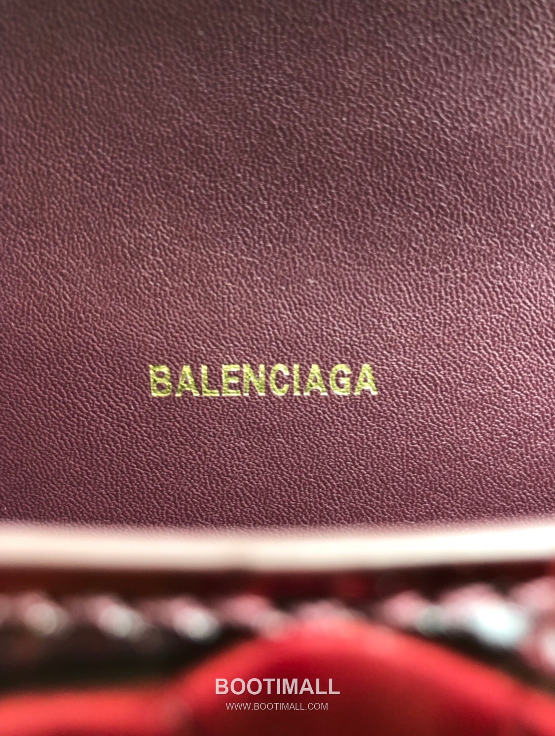 Balenciaga Hourglass Crocodile Embossed Leather Top Handle Bag 발렌시아가 아워글래스 크로커다일 엠보싱 가죽 탑핸들 백 24cm 8