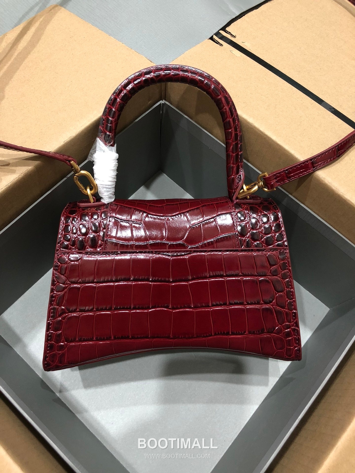 Balenciaga Hourglass Crocodile Embossed Leather Top Handle Bag 발렌시아가 아워글래스 크로커다일 엠보싱 가죽 탑핸들 백 24cm 2