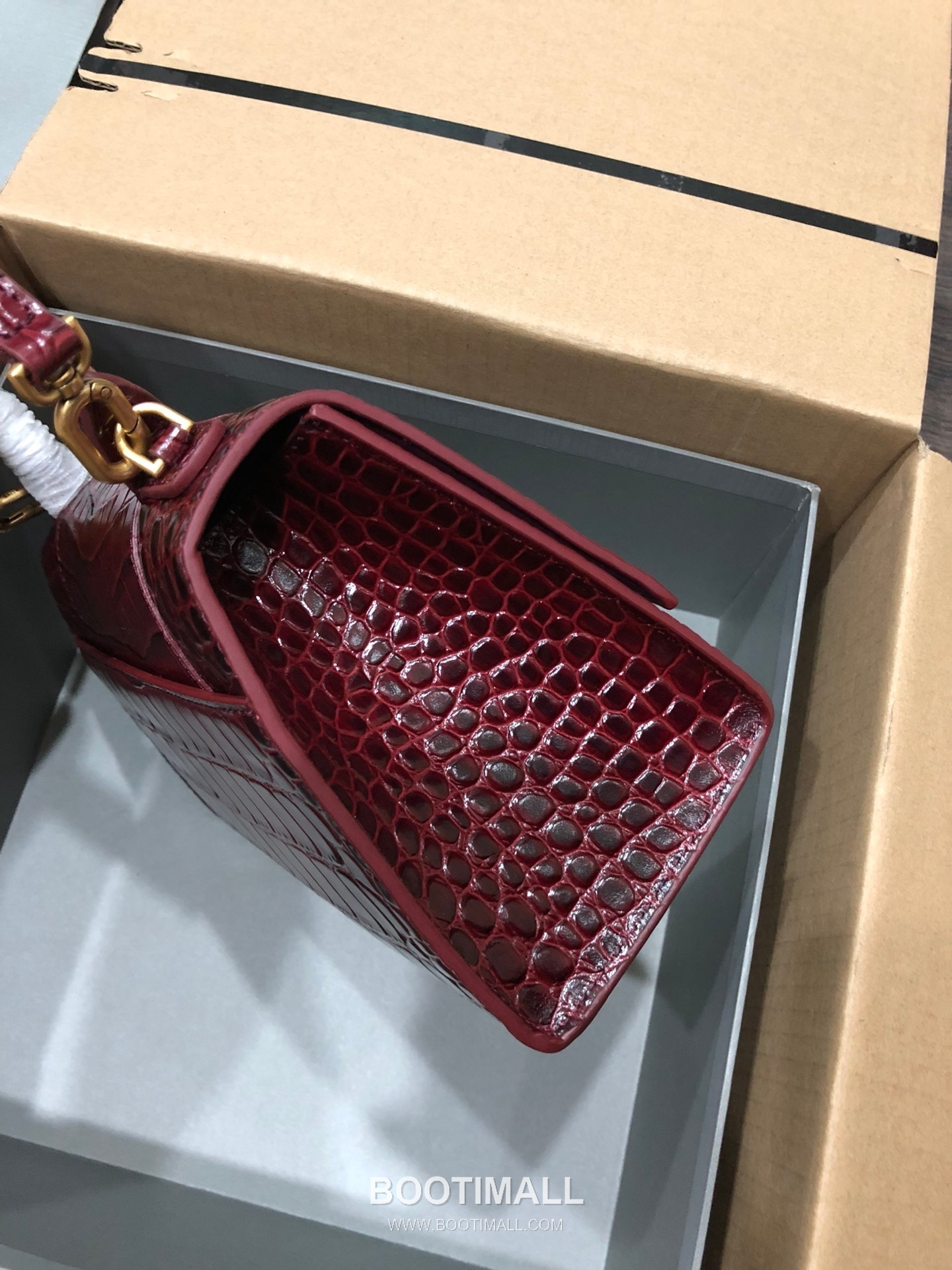 Balenciaga Hourglass Crocodile Embossed Leather Top Handle Bag 발렌시아가 아워글래스 크로커다일 엠보싱 가죽 탑핸들 백 24cm 3