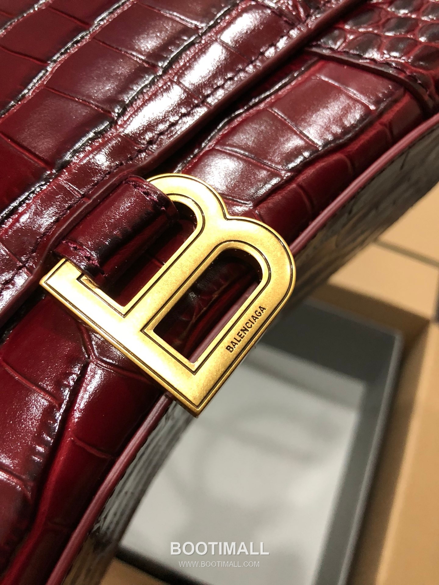 Balenciaga Hourglass Crocodile Embossed Leather Top Handle Bag 발렌시아가 아워글래스 크로커다일 엠보싱 가죽 탑핸들 백 24cm 4