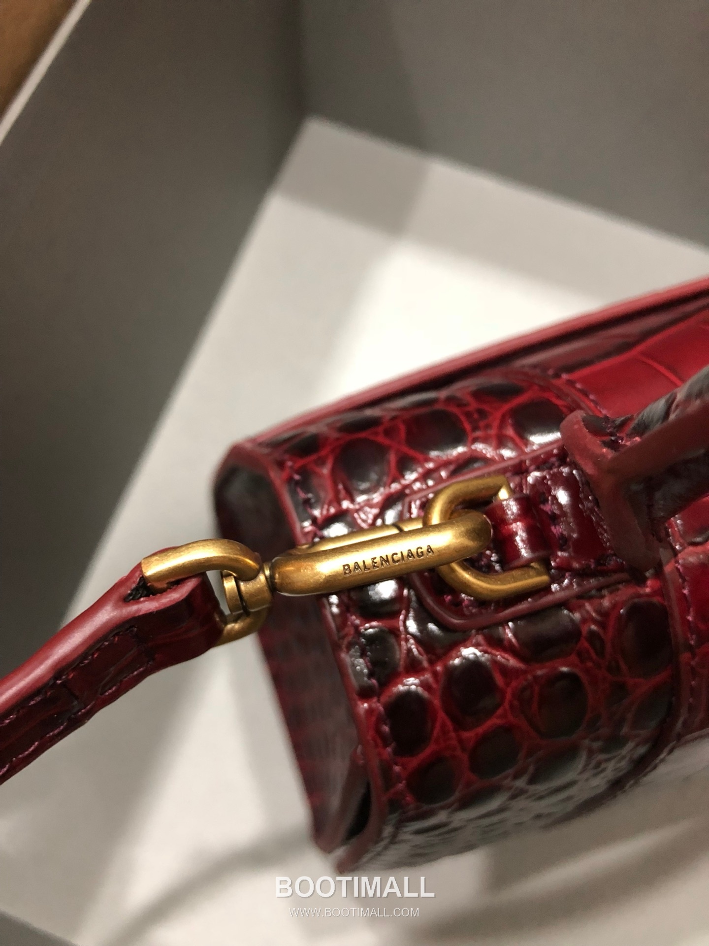 Balenciaga Hourglass Crocodile Embossed Leather Top Handle Bag 발렌시아가 아워글래스 크로커다일 엠보싱 가죽 탑핸들 백 24cm 6