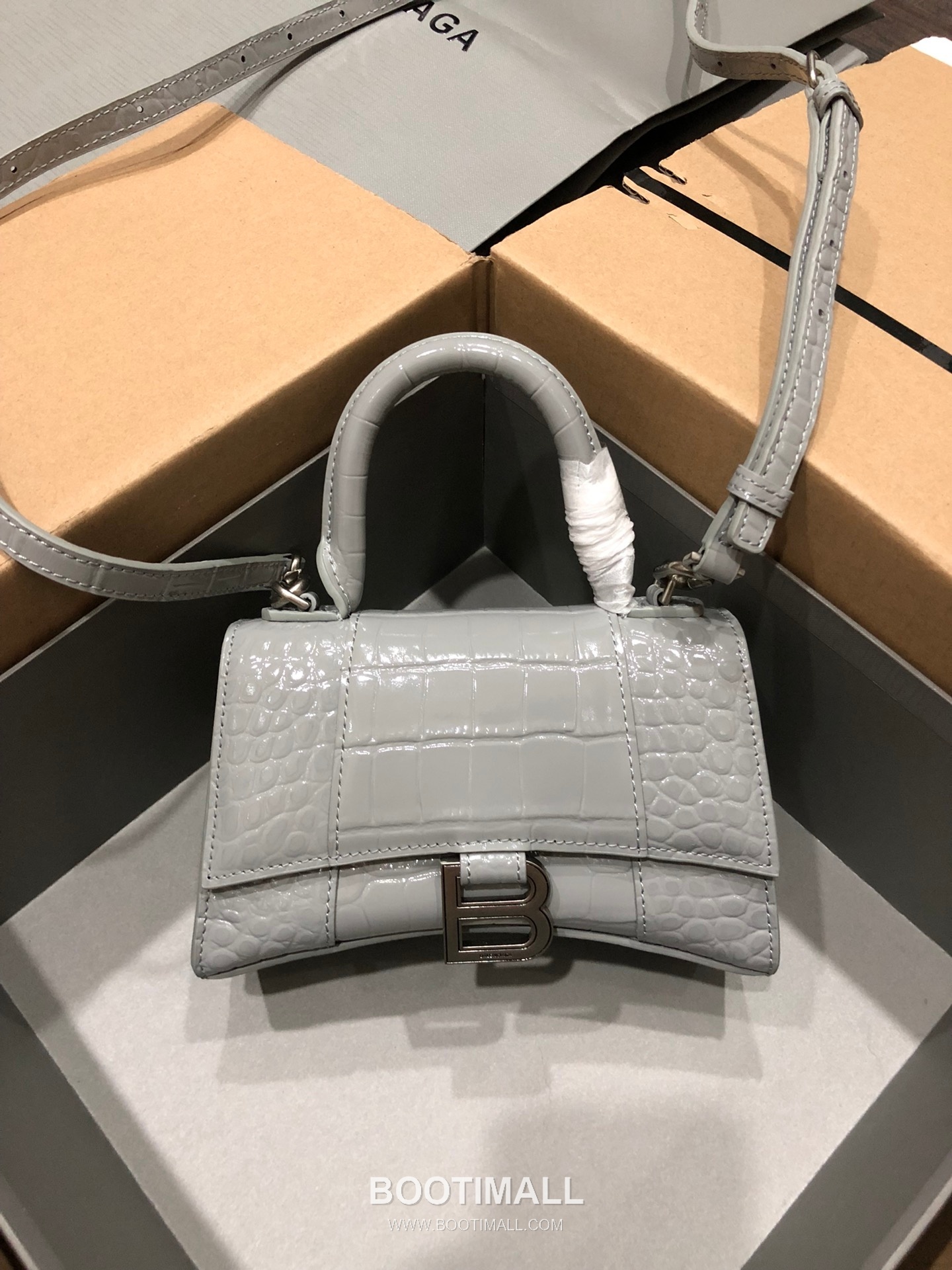 Balenciaga Hourglass Crocodile Embossed Leather Top Handle Bag 발렌시아가 아워글래스 크로커다일 엠보싱 가죽 탑핸들 백 24cm 1
