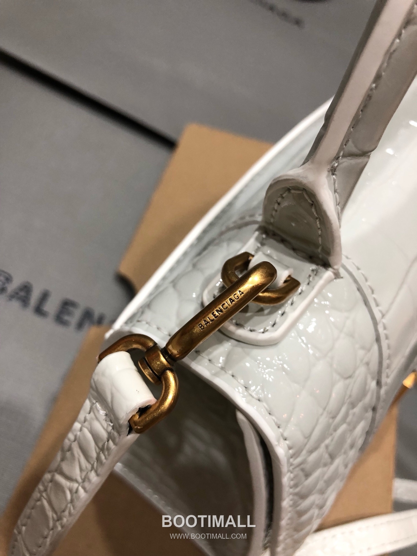 Balenciaga Hourglass Crocodile Embossed Leather Top Handle Bag 발렌시아가 아워글래스 크로커다일 엠보싱 가죽 탑핸들 백 24cm 6