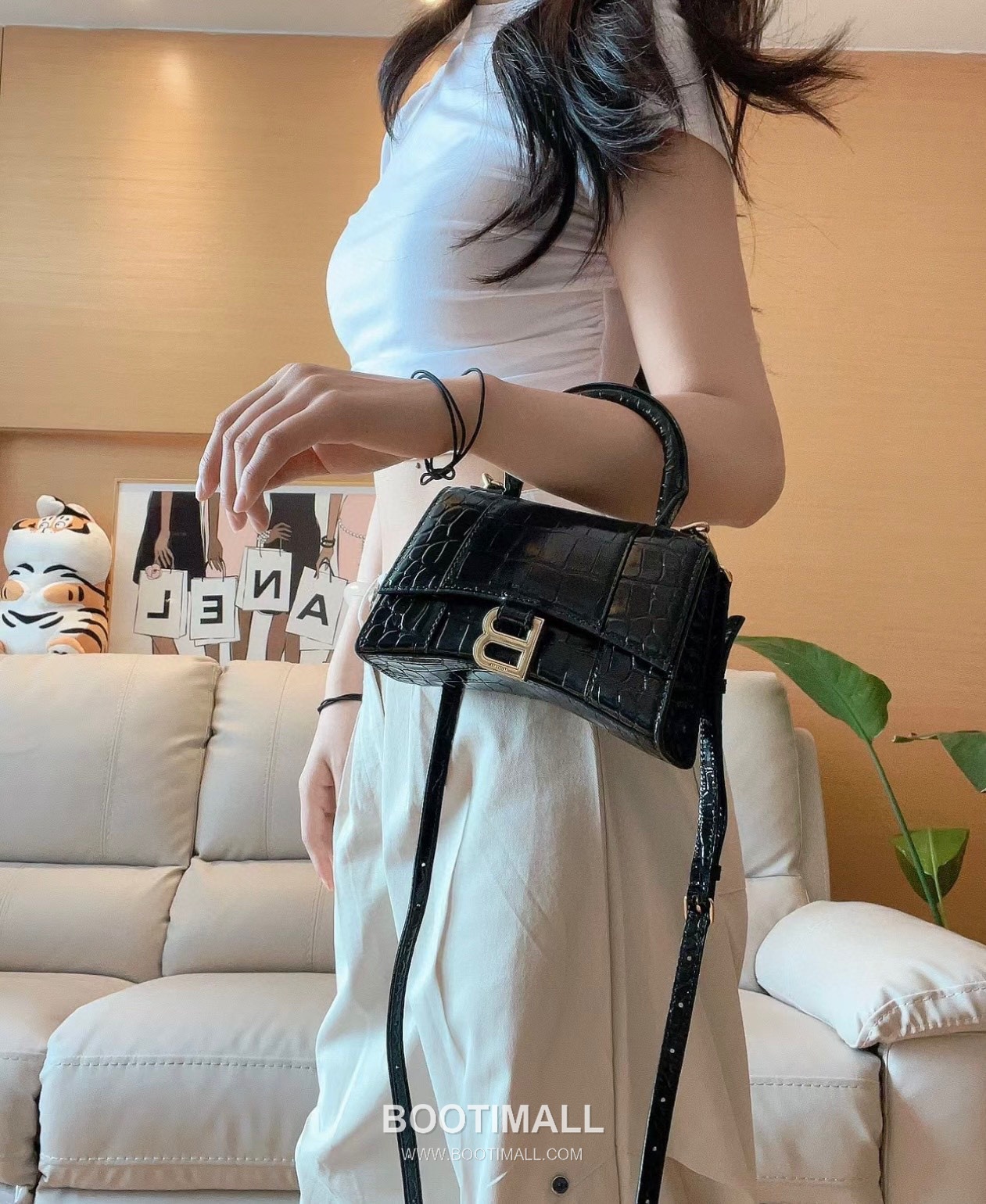 Balenciaga Hourglass Crocodile Embossed Leather Top Handle Bag 발렌시아가 아워글래스 크로커다일 엠보싱 가죽 탑핸들 백 24cm 3