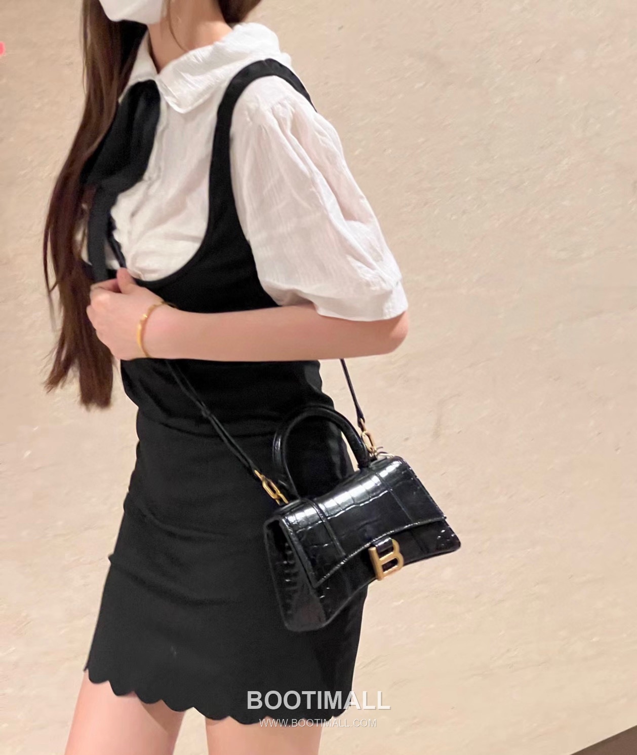 Balenciaga Hourglass Crocodile Embossed Leather Top Handle Bag 발렌시아가 아워글래스 크로커다일 엠보싱 가죽 탑핸들 백 24cm 9