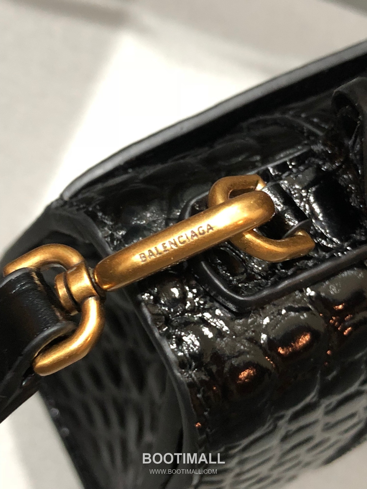 Balenciaga Hourglass Crocodile Embossed Leather Top Handle Bag 발렌시아가 아워글래스 크로커다일 엠보싱 가죽 탑핸들 백 24cm 16