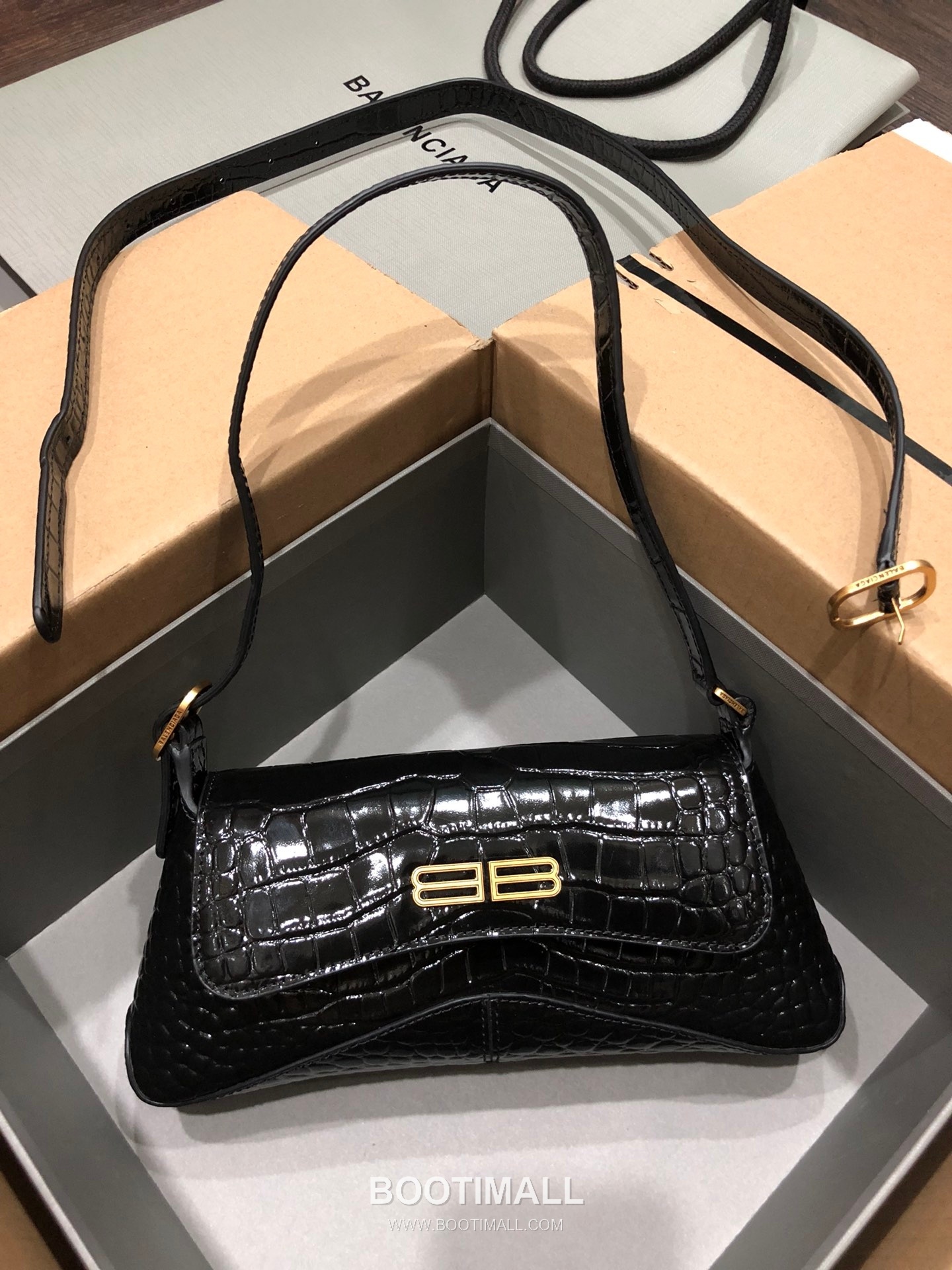 Balenciaga XX Flap Croc-Embossed Leather Black Shoulder Bag 발렌시아가 XX 플랩 크로커 엠보스드 레더 블랙 숄더백 27cm 8