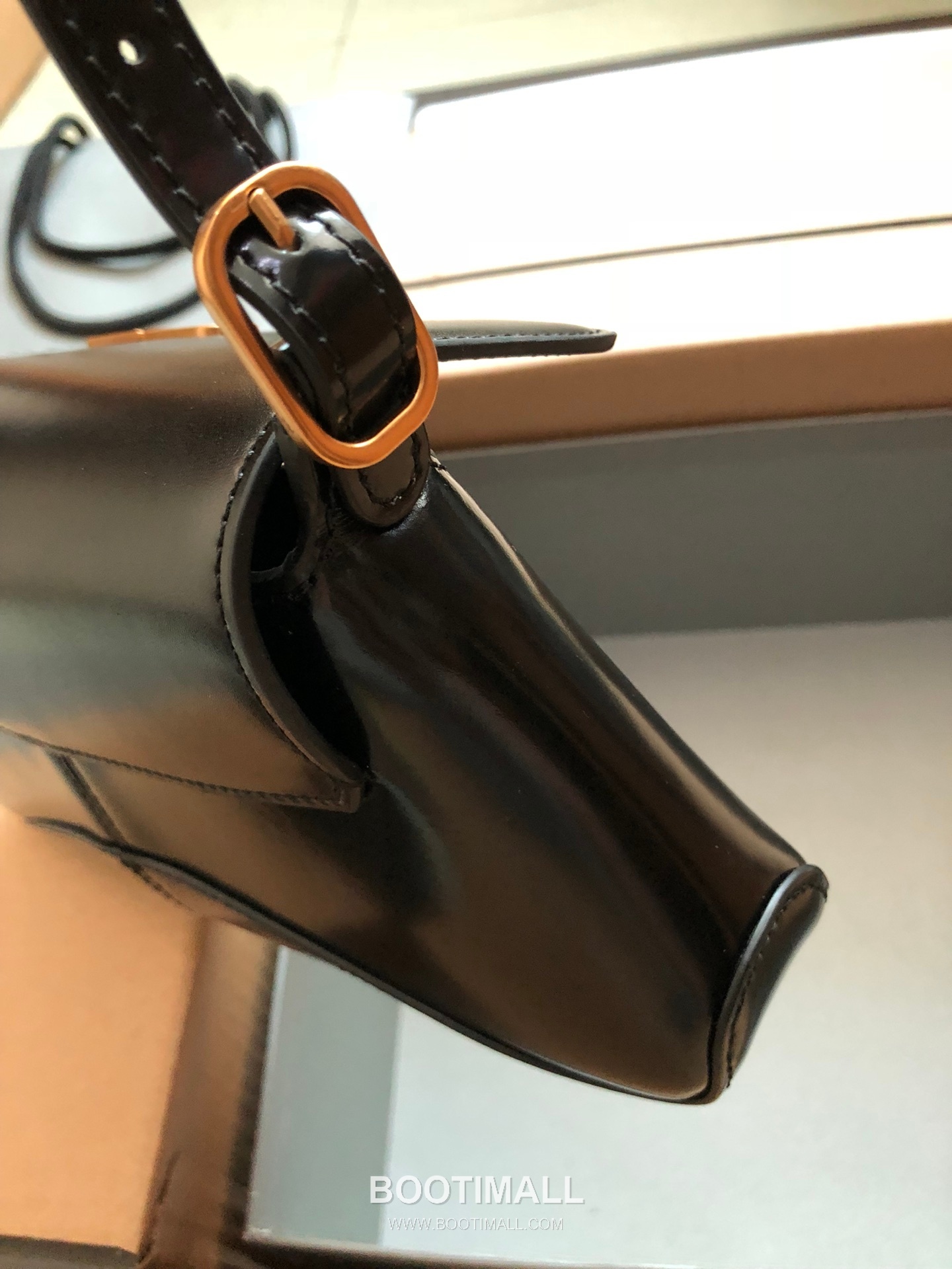 Balenciaga XX Flap Smooth Leather Shoulder Bag 발렌시아가 XX 플랩 스무스 가죽 숄더백 27cm 9