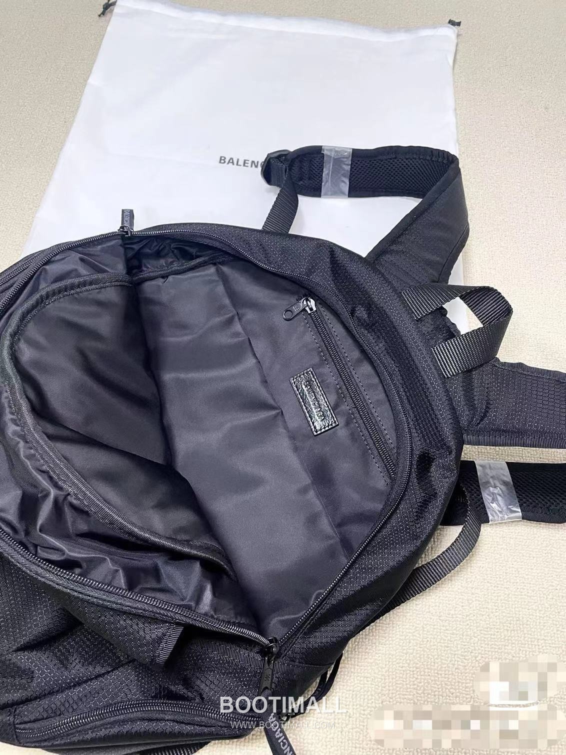 Balenciaga Unity Sports Icon Nylon Black Backpack 발렌시아가 유니티 스포츠 아이콘 나일론 블랙 백팩 37.8cm 11