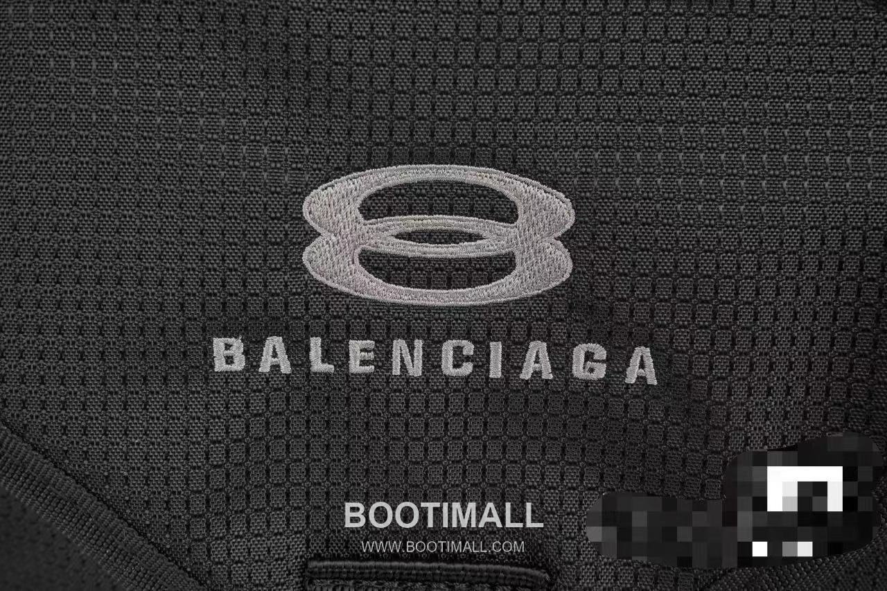 Balenciaga Unity Sports Icon Nylon Black Backpack 발렌시아가 유니티 스포츠 아이콘 나일론 블랙 백팩 37.8cm 13