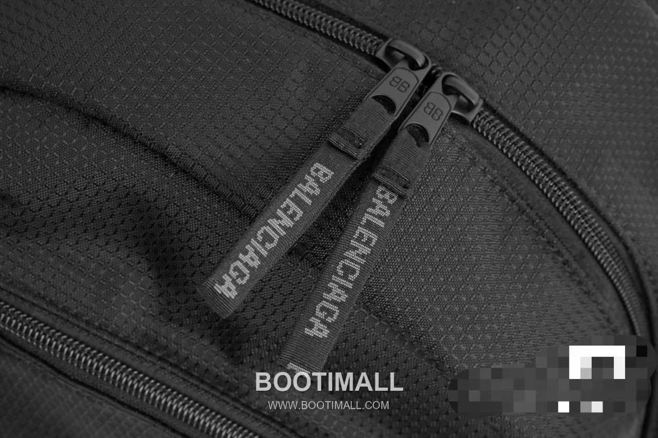 Balenciaga Unity Sports Icon Nylon Black Backpack 발렌시아가 유니티 스포츠 아이콘 나일론 블랙 백팩 37.8cm 15