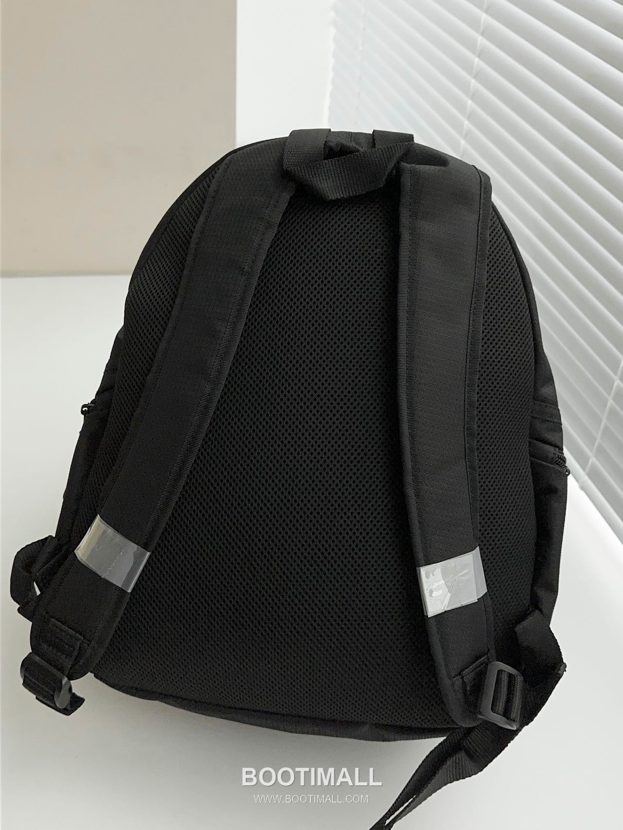 Balenciaga Unity Sports Icon Nylon Black Backpack 발렌시아가 유니티 스포츠 아이콘 나일론 블랙 백팩 37.8cm 17