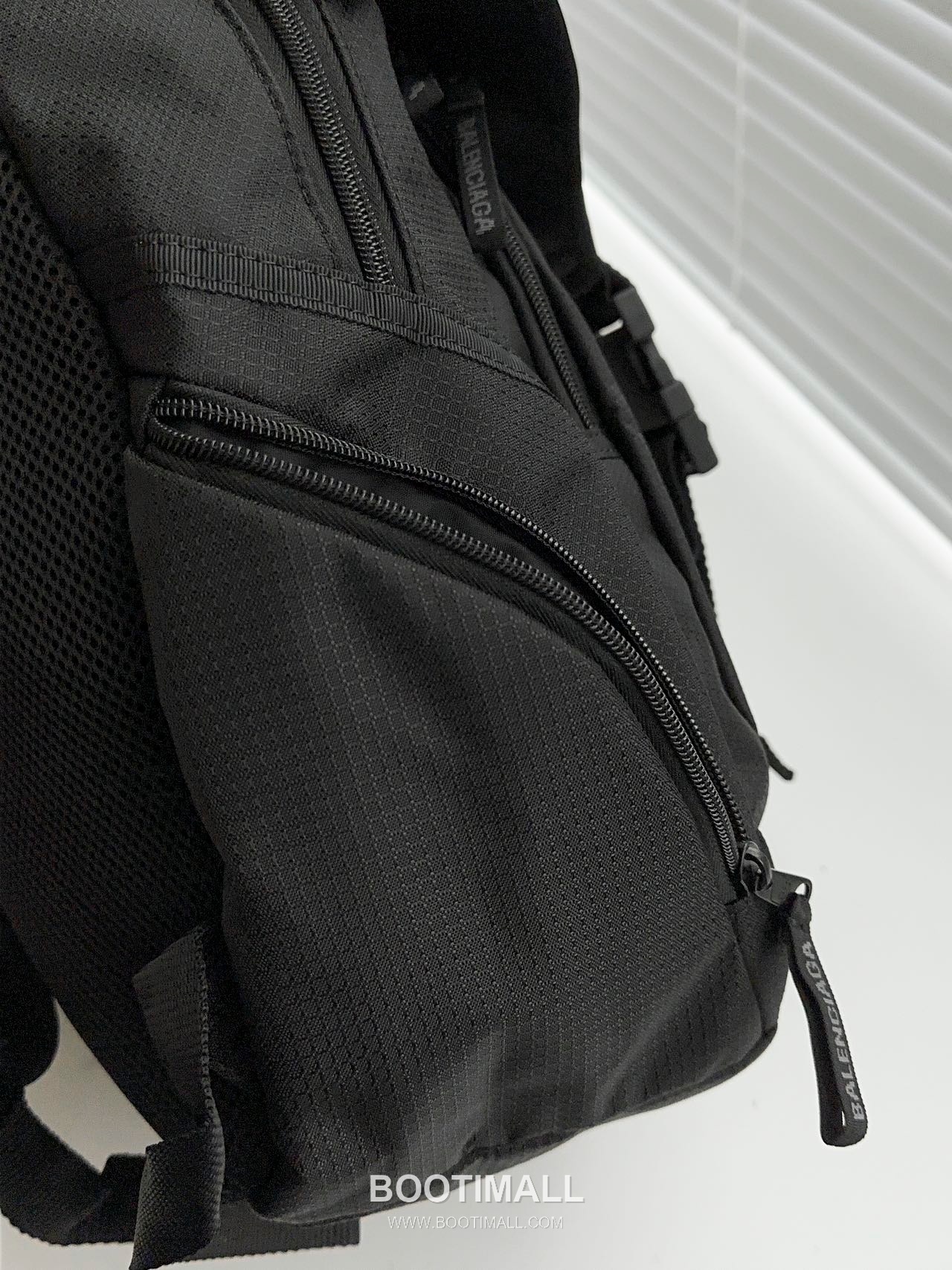 Balenciaga Unity Sports Icon Nylon Black Backpack 발렌시아가 유니티 스포츠 아이콘 나일론 블랙 백팩 37.8cm 19