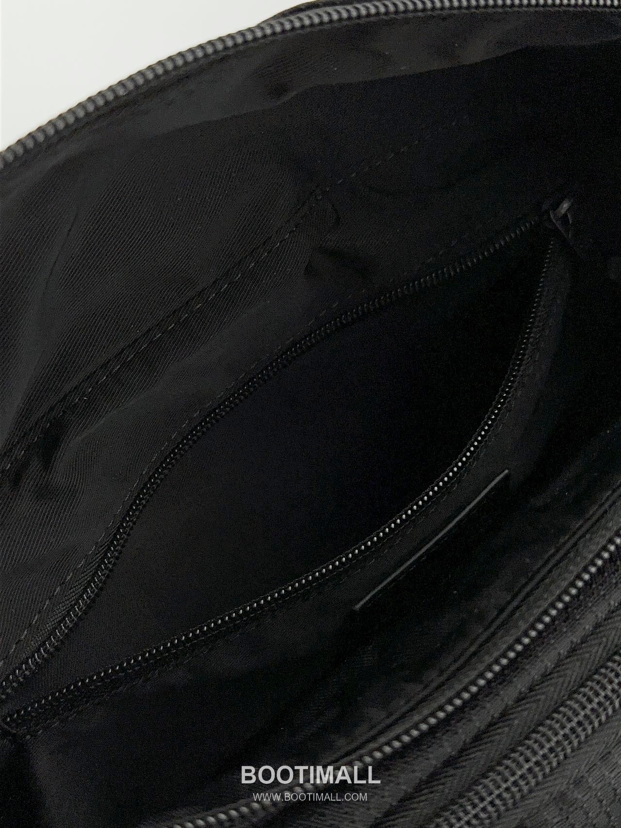 Balenciaga Check Nylon Flap Belt Bag 발렌시아가 체크 나일론 플랩 벨트백 45cm 8