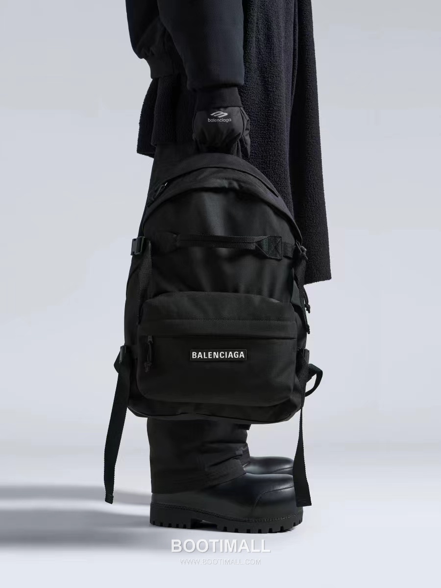 Balenciaga Skiwear SKI Recycled Nylon Backpack 발렌시아가 스키웨어 SKI 리사이클 나일론 백팩 57.9cm 2