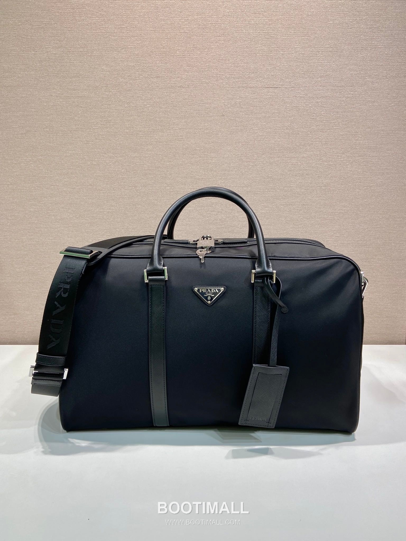 Prada Re-Nylon Travel Bag 2VC014 프라다 리나일론 사피아노 가죽 트리밍 트래블백 45cm 1