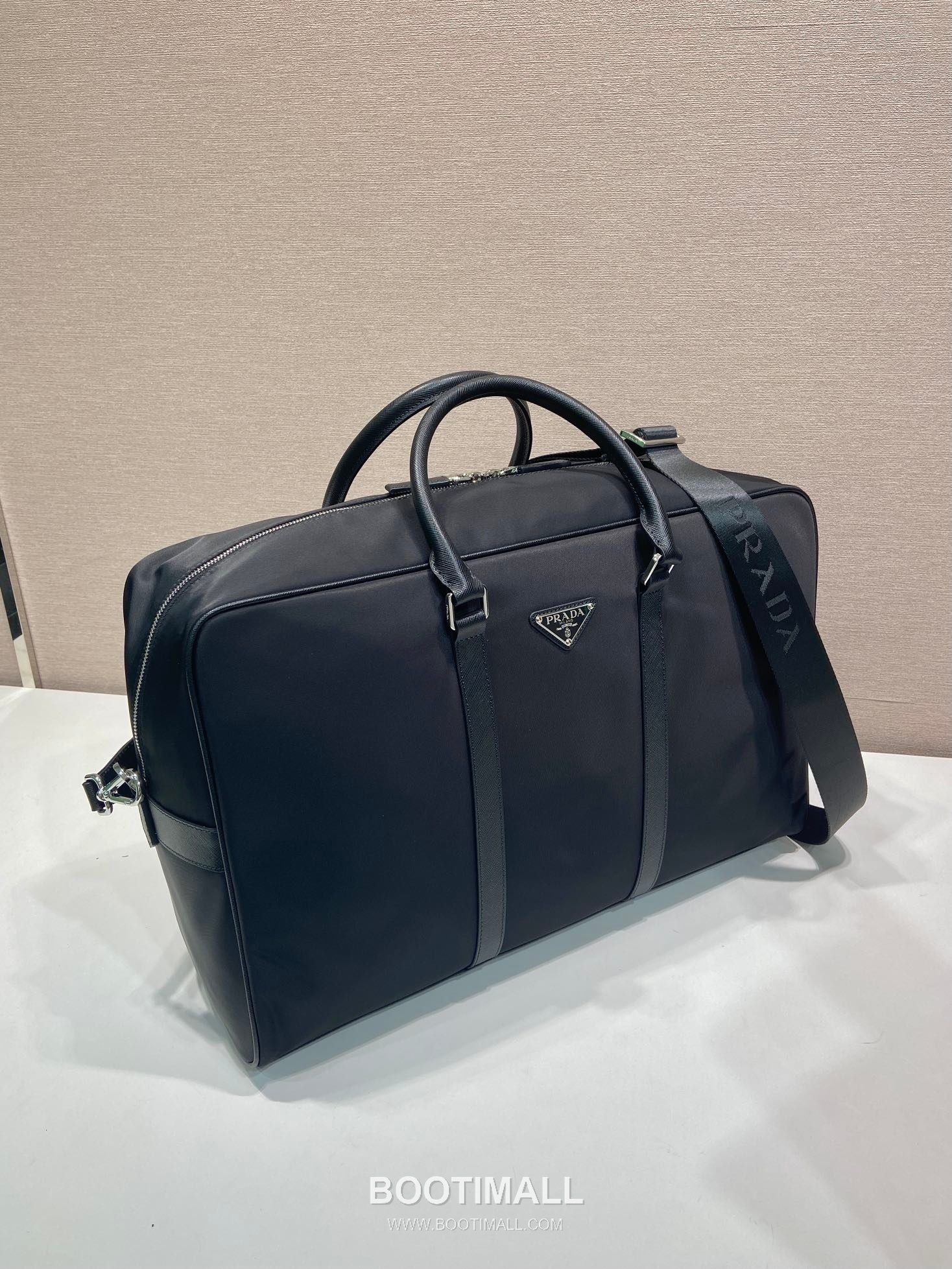 Prada Nylon Travel Bag 2VC042 프라다 나일론 사피아노 가죽 트리밍 트래블백 45cm 2