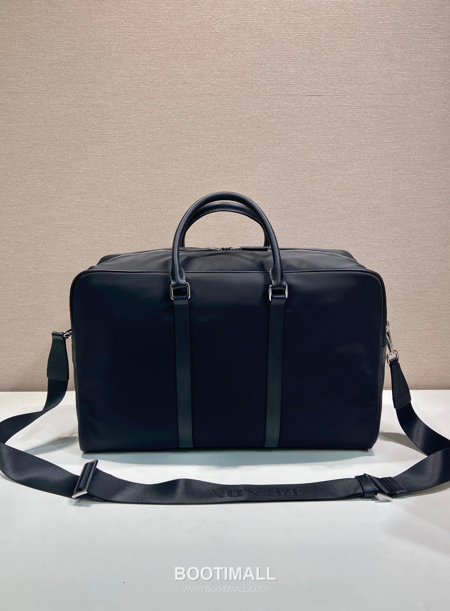 Prada Nylon Travel Bag 2VC042 프라다 나일론 사피아노 가죽 트리밍 트래블백 45cm 4