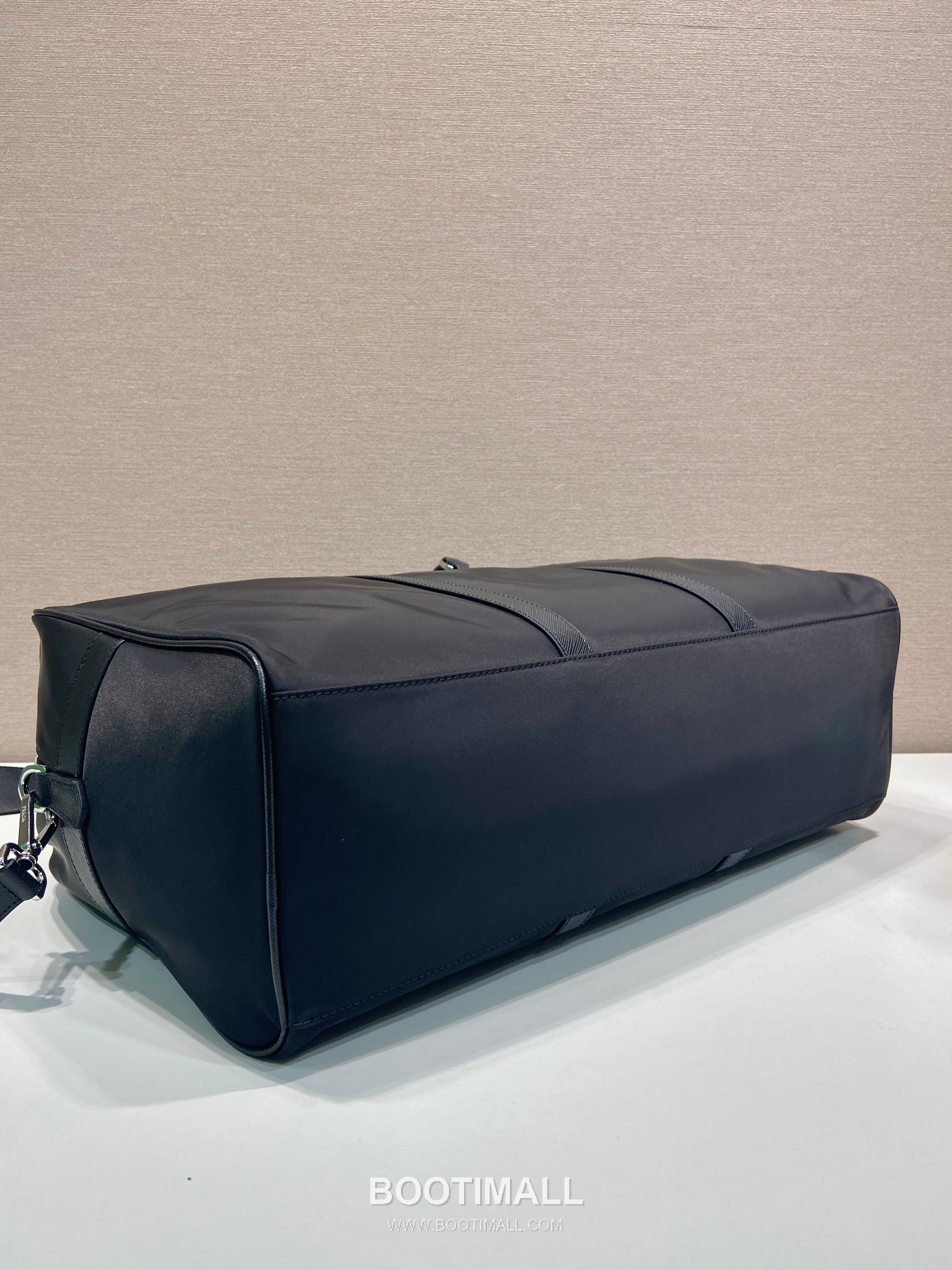 Prada Nylon Travel Bag 2VC042 프라다 나일론 사피아노 가죽 트리밍 트래블백 45cm 6