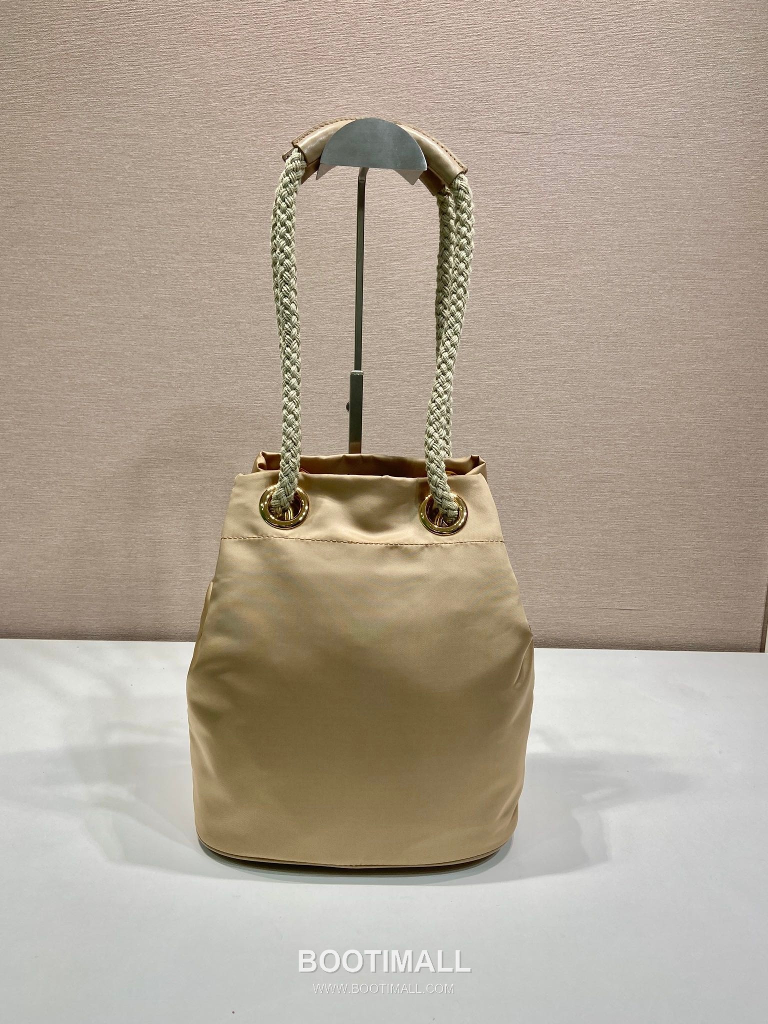 Prada Re-Nylon Bucket Bag 1BE082 프라다 리나일론 카프스킨 트리밍 버킷백 28cm 4