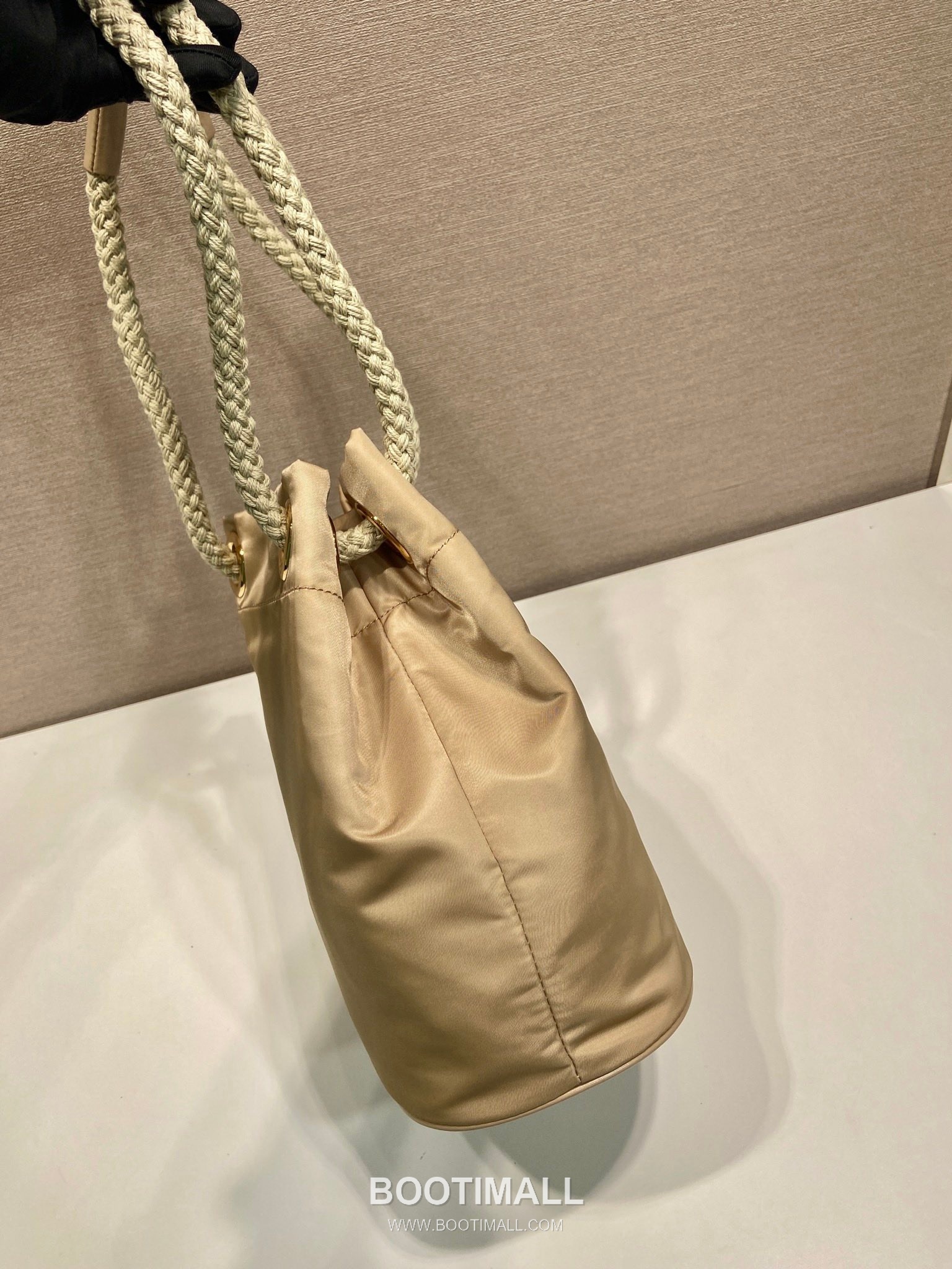 Prada Re-Nylon Bucket Bag 1BE082 프라다 리나일론 카프스킨 트리밍 버킷백 28cm 5