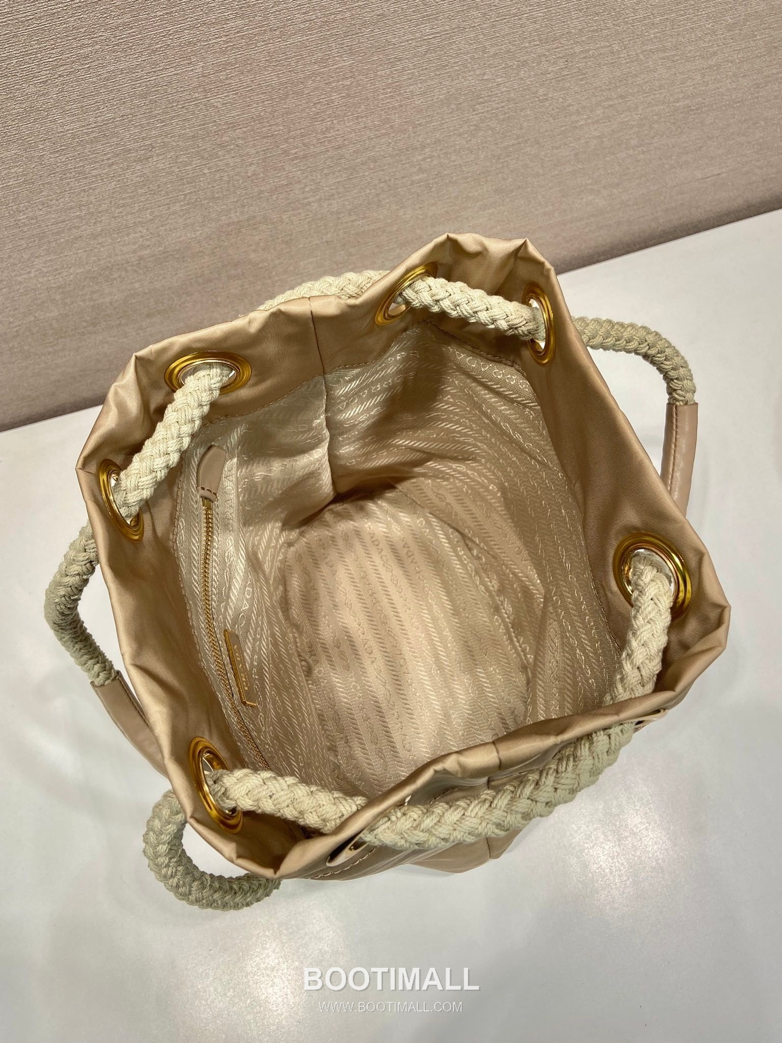 Prada Re-Nylon Bucket Bag 1BE082 프라다 리나일론 카프스킨 트리밍 버킷백 28cm 8