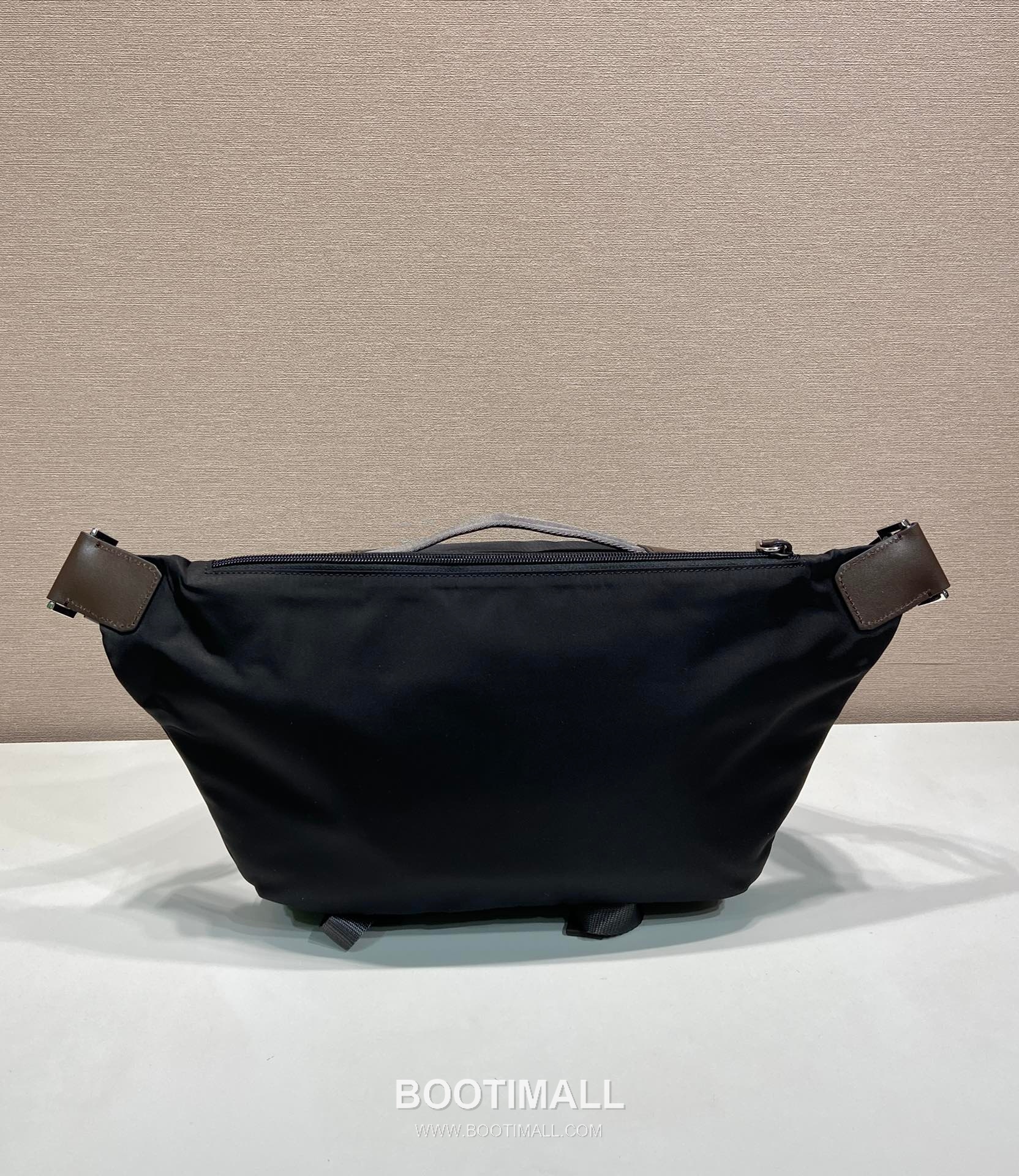 Prada Re-Nylon Messenger Bag 2VH201 프라다 리나일론 사피아노 가죽 트리밍 메신저백 30cm 4