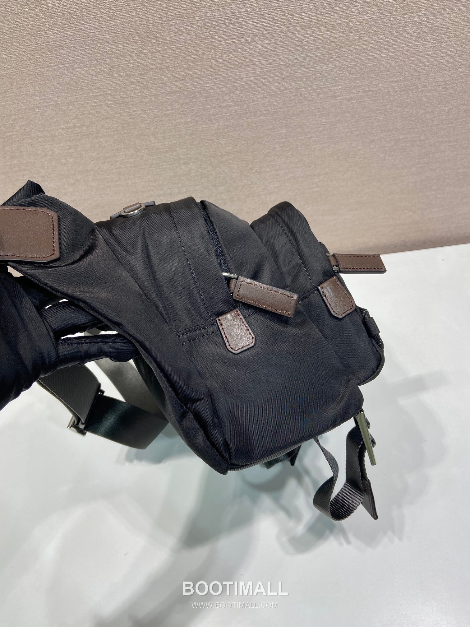 Prada Re-Nylon Messenger Bag 2VH201 프라다 리나일론 사피아노 가죽 트리밍 메신저백 30cm 6