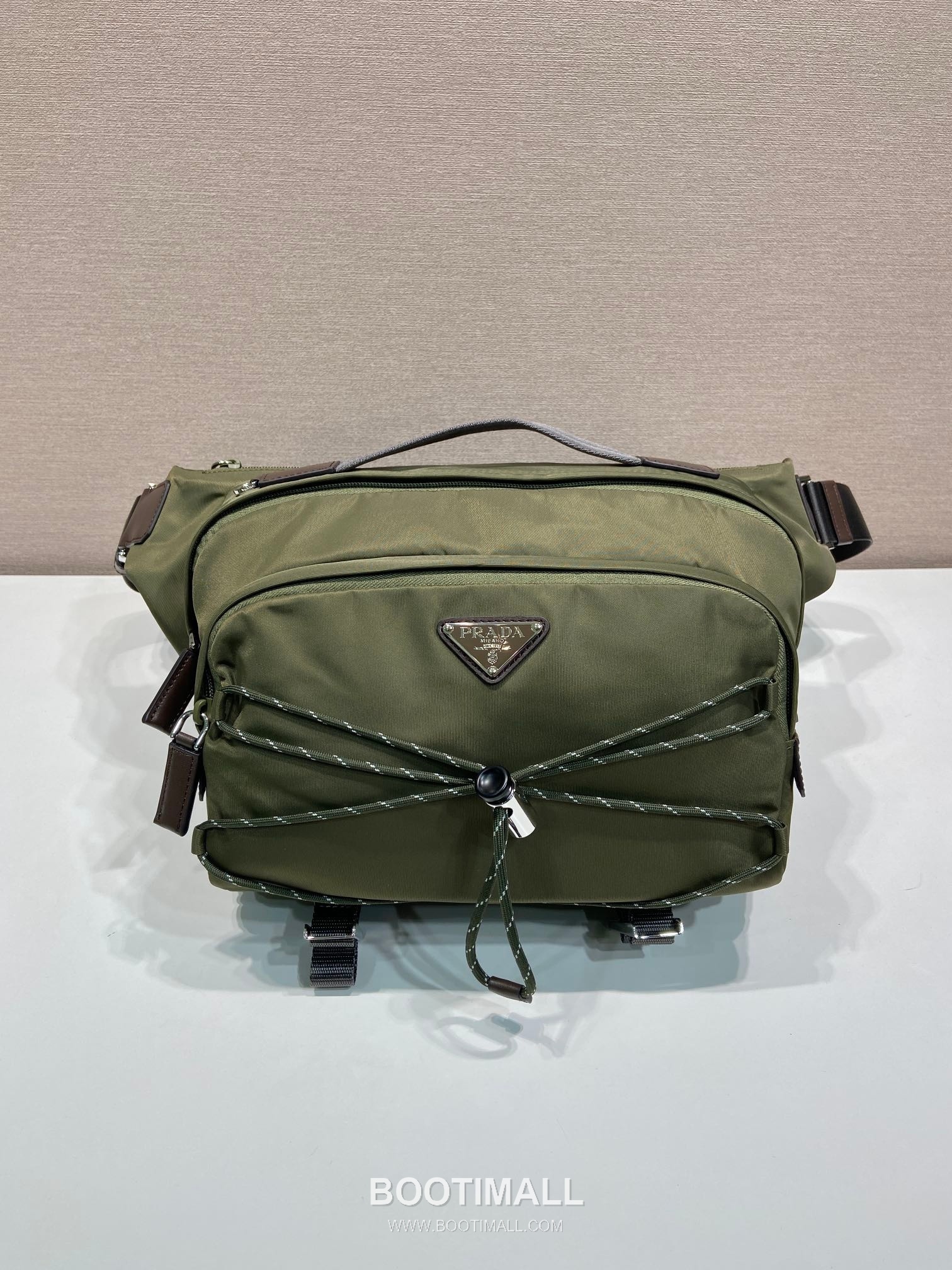 Prada Re-Nylon Messenger Bag 2VH201 프라다 리나일론 사피아노 가죽 트리밍 메신저백 30cm 1
