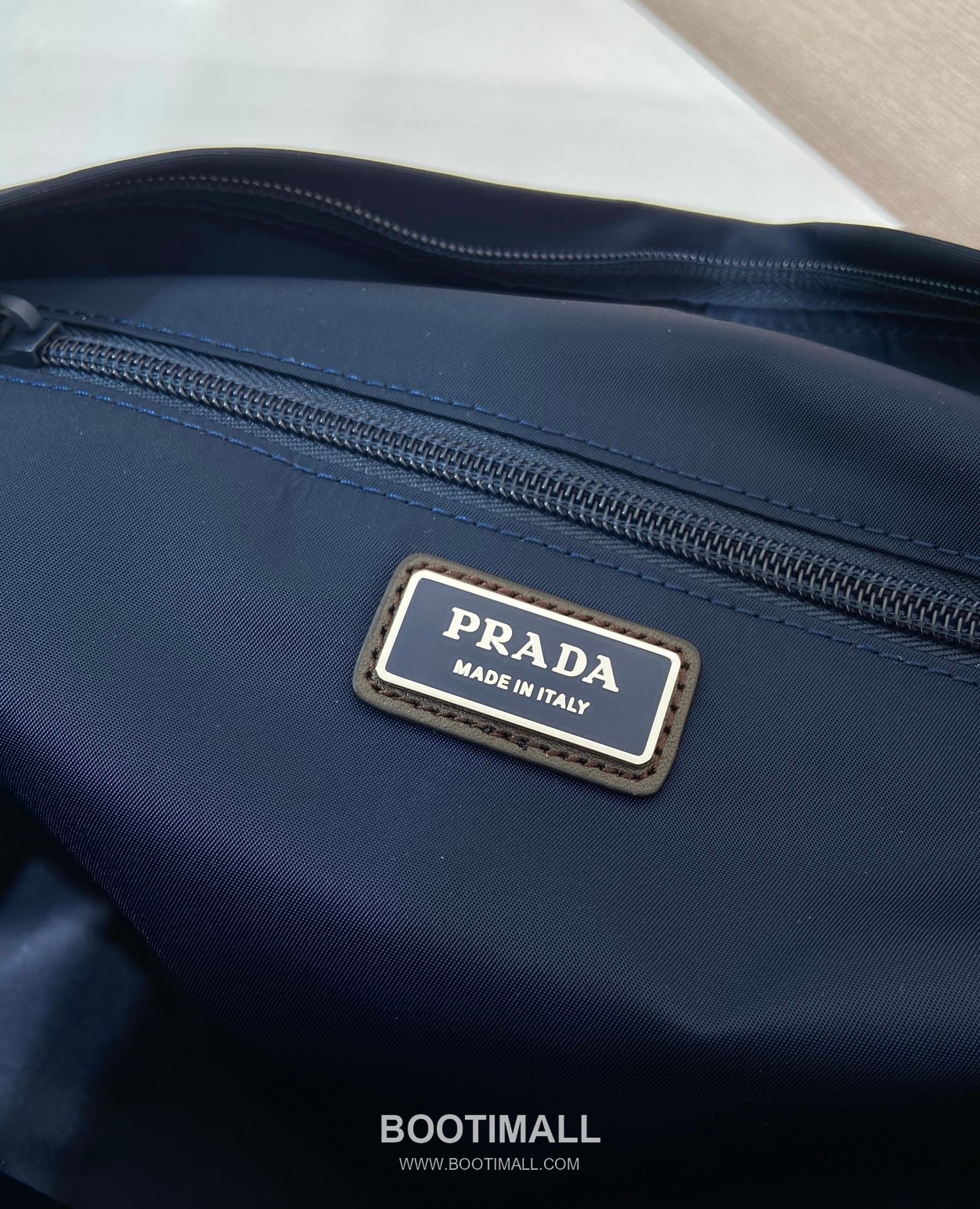 Prada Re-Nylon Messenger Bag 2VH201 프라다 리나일론 사피아노 가죽 트리밍 메신저백 30cm 9