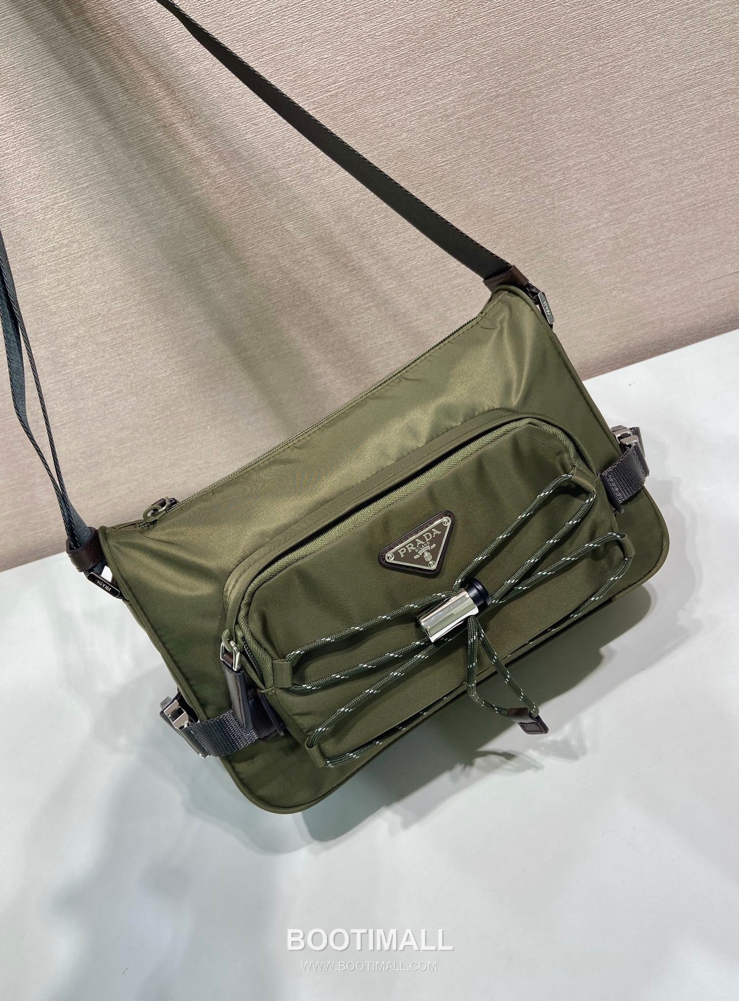 Prada Re-Nylon Messenger Bag 2VH192 프라다 리나일론 가죽 트리밍 메신저백 28cm 3