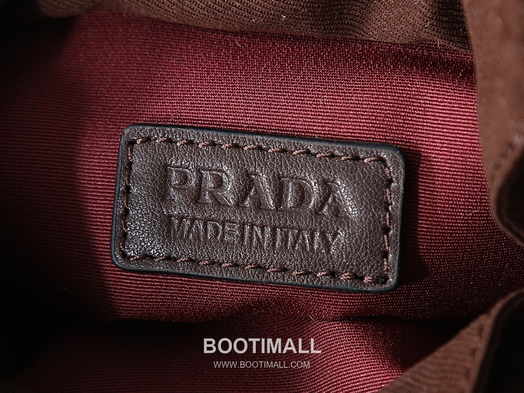 Prada Re-Nylon Smartphone Pouch 2ZT079 프라다 리나일론 가죽 트리밍 스마트폰 파우치 크로스백 18cm 12