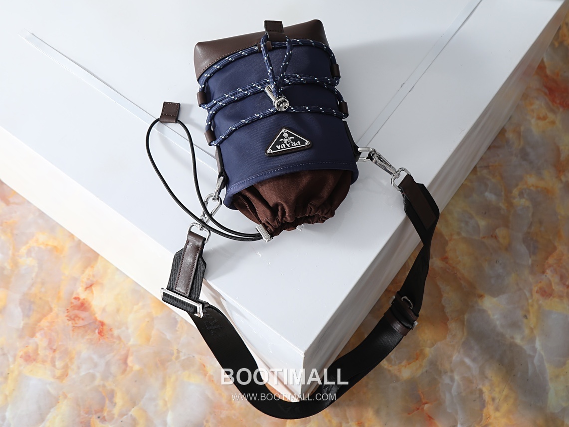 Prada Re-Nylon Smartphone Pouch 2ZT079 프라다 리나일론 가죽 트리밍 스마트폰 파우치 크로스백 18cm 5