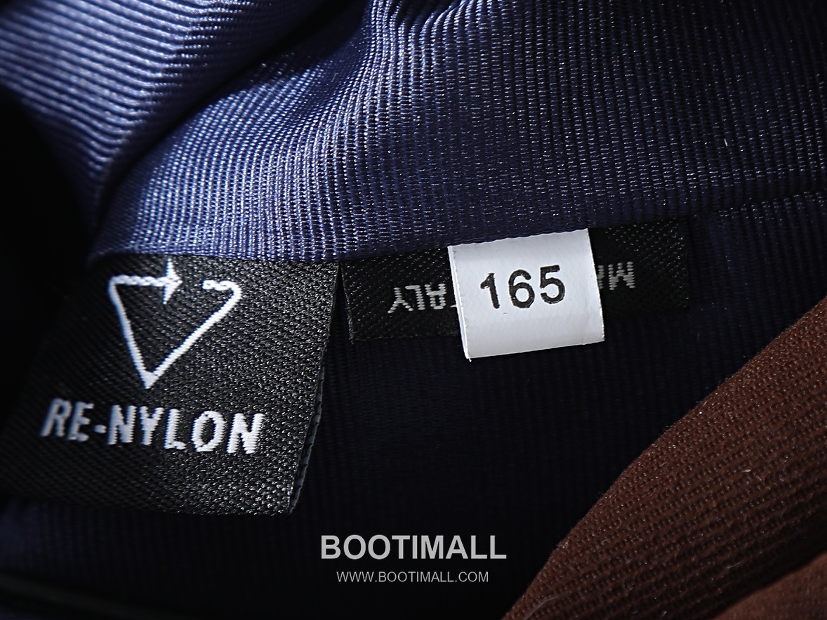 Prada Re-Nylon Smartphone Pouch 2ZT079 프라다 리나일론 가죽 트리밍 스마트폰 파우치 크로스백 18cm 9