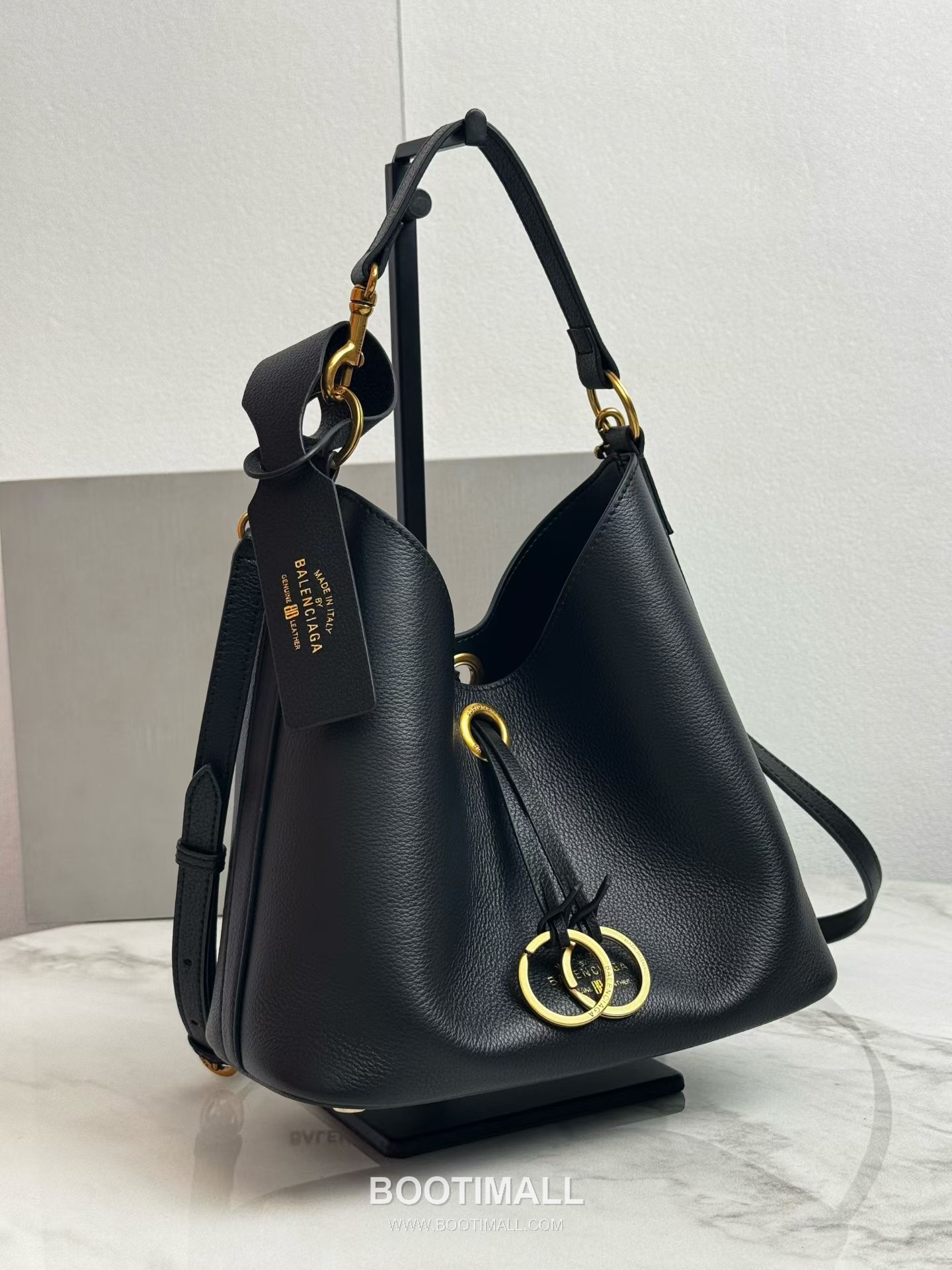 Balenciaga Carrie Hobo Grained Leather Small Shoulder Bag 발렌시아가 캐리 호보 그레인 가죽 스몰 숄더백 25cm 2