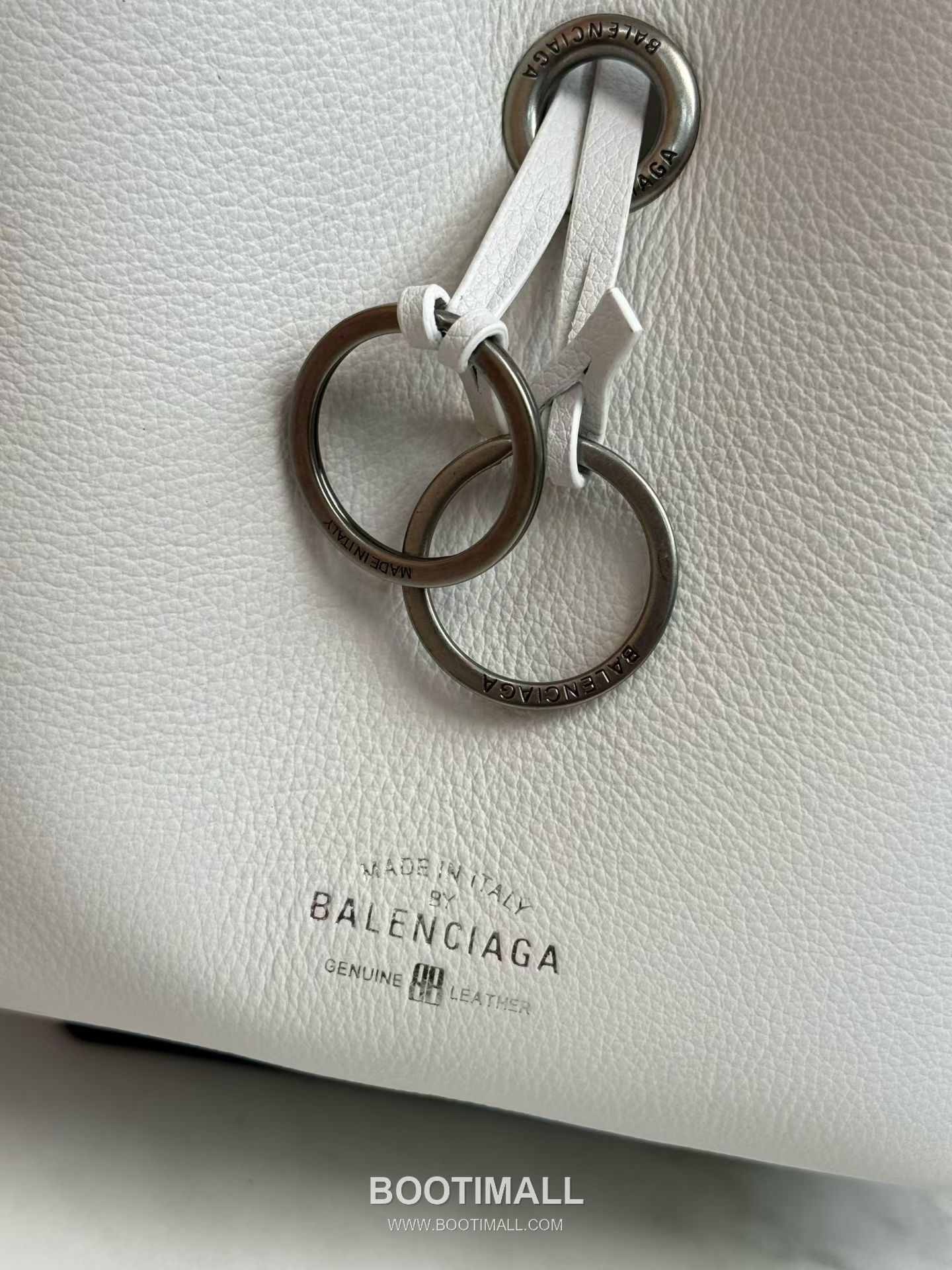 Balenciaga Carrie Hobo Grained Leather Small Shoulder Bag 발렌시아가 캐리 호보 그레인 가죽 스몰 숄더백 25cm 4