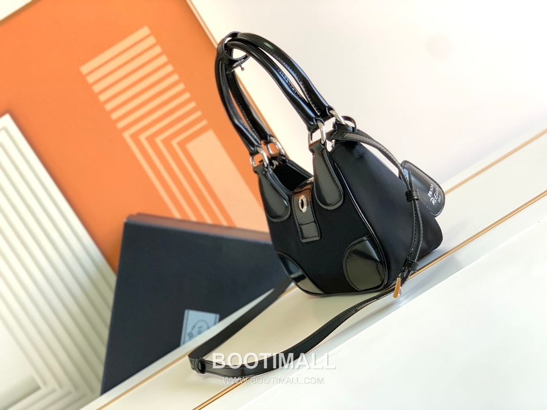 Prada Moon Re-Nylon Leather Shoulder Bag 1BA381 프라다 문 리나일론 가죽 트리밍 숄더백 22.5cm 2