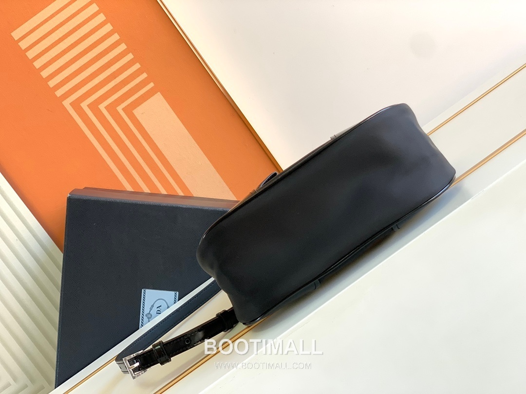 Prada Moon Re-Nylon Leather Shoulder Bag 1BA381 프라다 문 리나일론 가죽 트리밍 숄더백 22.5cm 4