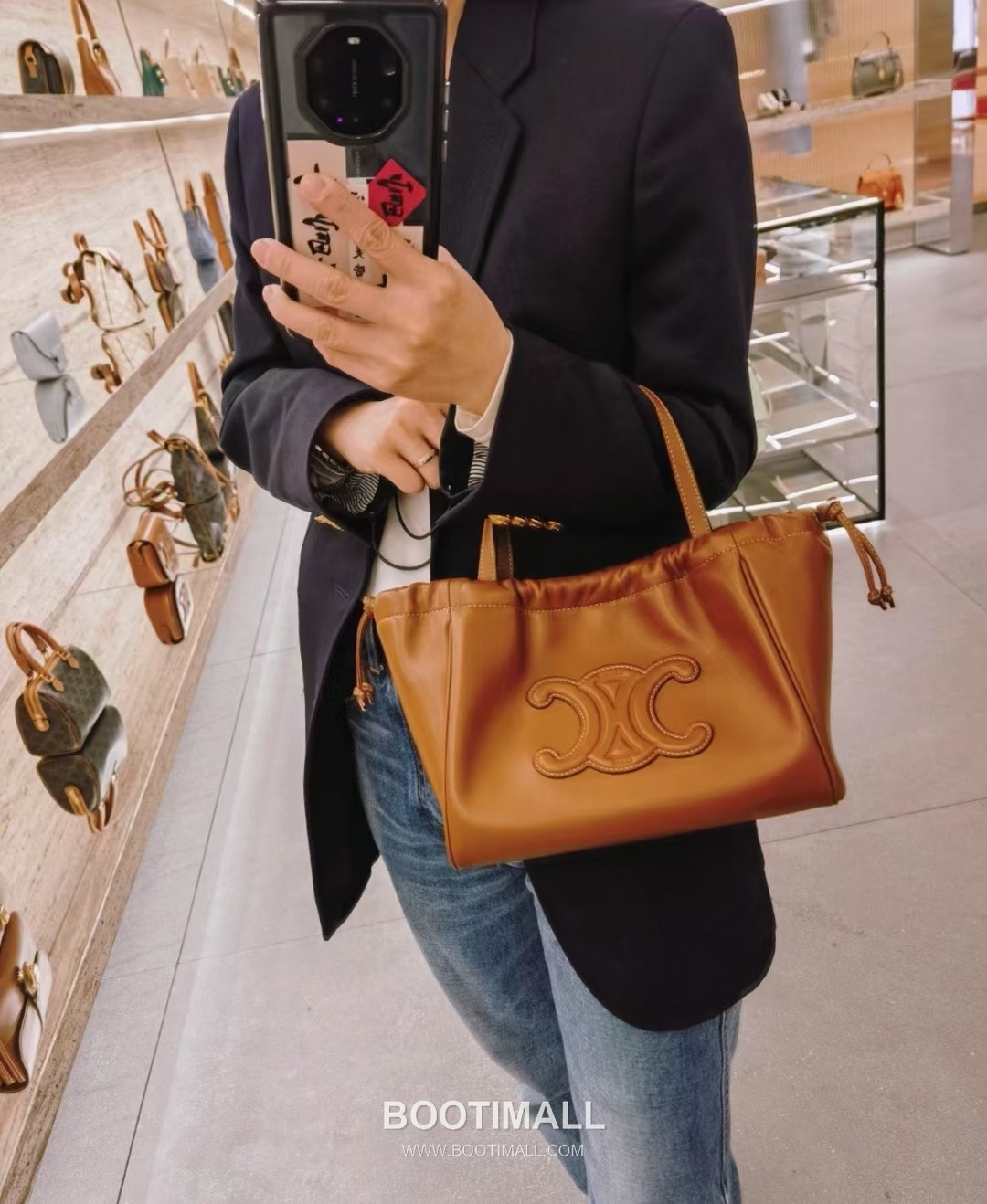 Celine Triomphe Drawstring 111013 Smooth Calfskin Bucket Bag 셀린느 트리옹프 드로우스트링 111013 스무스 카프스킨 버킷백 22cm 4