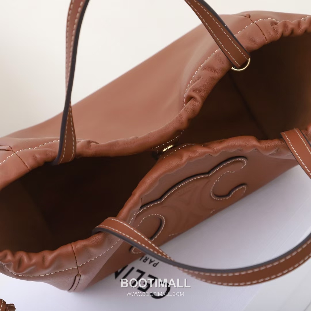 Celine Triomphe Drawstring 111013 Smooth Calfskin Bucket Bag 셀린느 트리옹프 드로우스트링 111013 스무스 카프스킨 버킷백 22cm 16