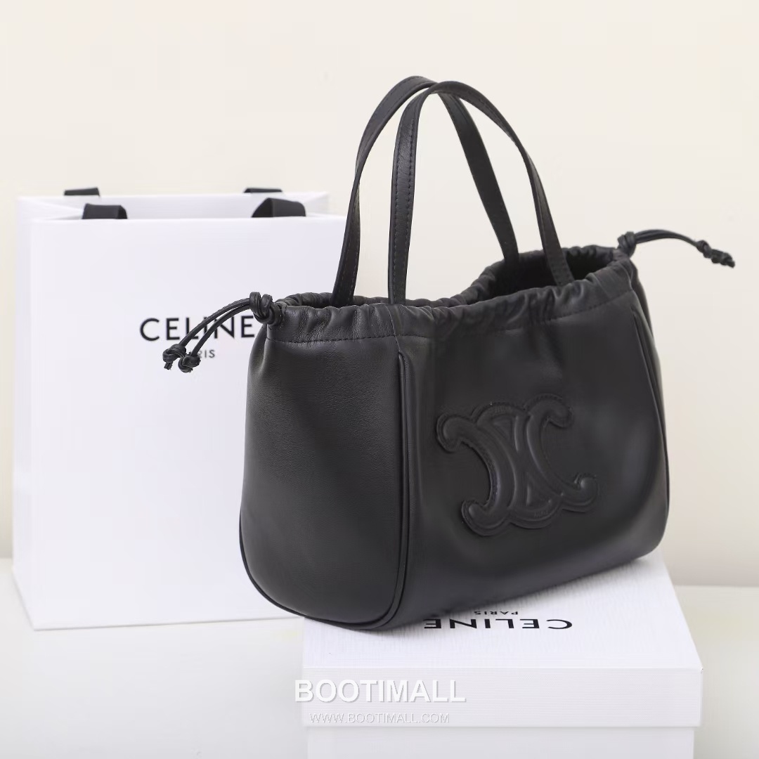CELINE Triomphe Embossed Smooth Calfskin Bucket Bag 111013 셀린느 트리옹프 엠보싱 스무스 카프스킨 버킷백 22cm 5
