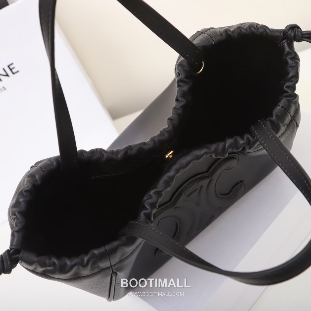 CELINE Triomphe Embossed Smooth Calfskin Bucket Bag 111013 셀린느 트리옹프 엠보싱 스무스 카프스킨 버킷백 22cm 10