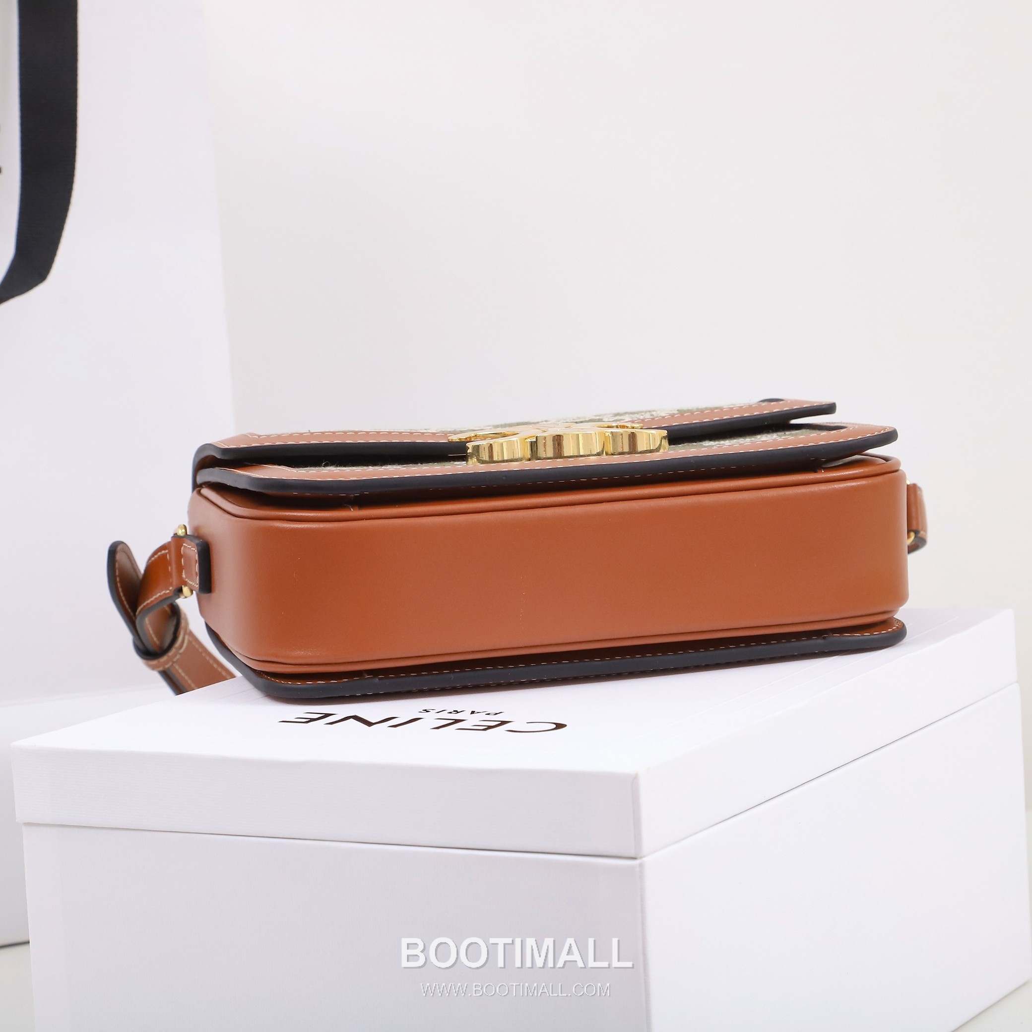 CELINE Triomphe Denim Embroidered Canvas Shoulder Bag 188882 셀린느 트리옹프 데님 자카드 캔버스 가죽 트리밍 숄더백 18.5cm 6