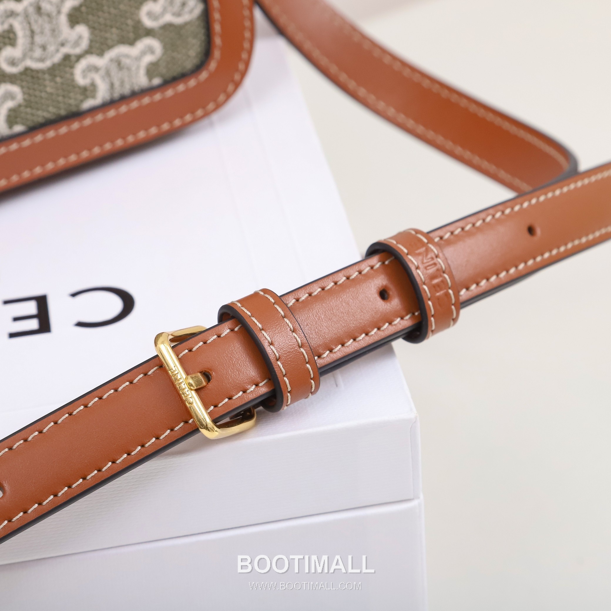 CELINE Triomphe Denim Embroidered Canvas Shoulder Bag 188882 셀린느 트리옹프 데님 자카드 캔버스 가죽 트리밍 숄더백 18.5cm 9