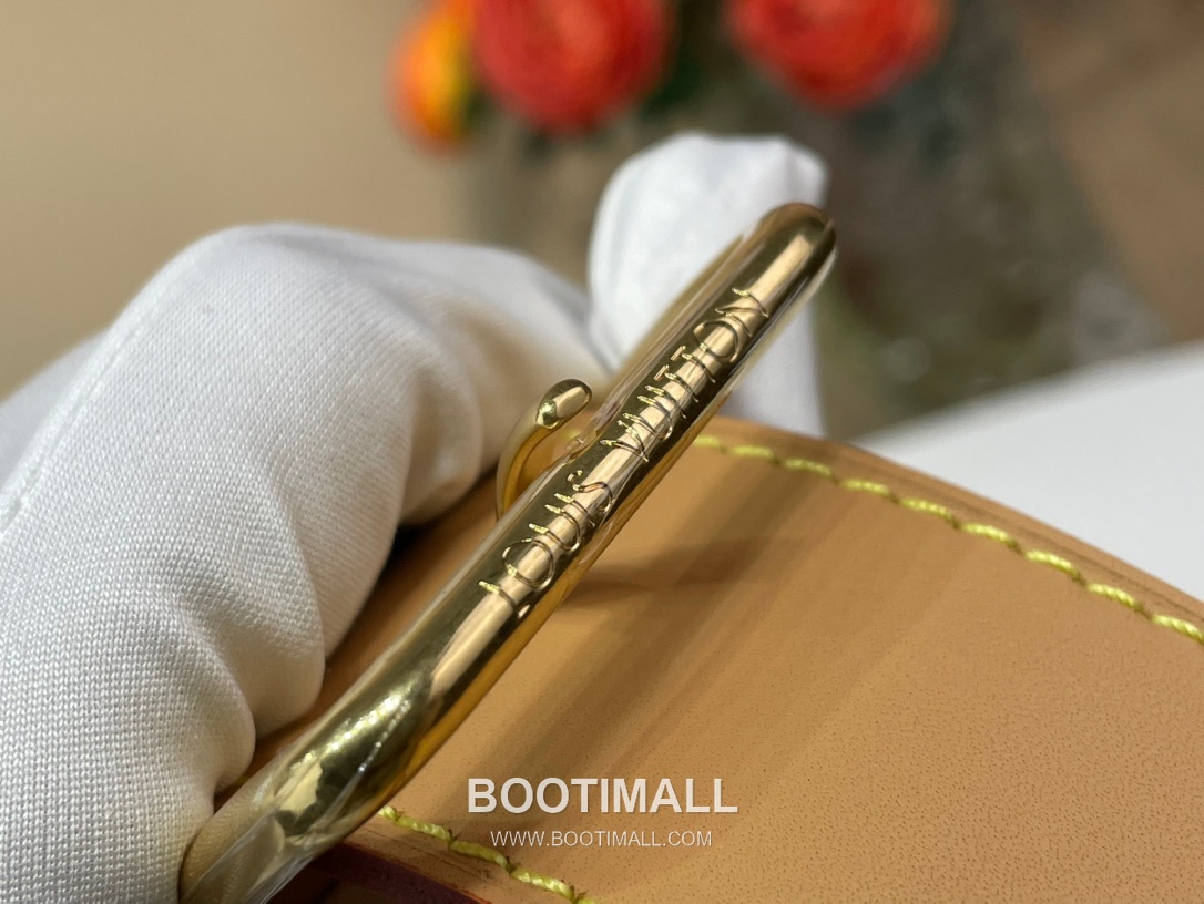 Louis Vuitton Rush Nigo Monogram Patchwork Belt Bag M15271 루이비통 러쉬 니고 모노그램 패치워크 캔버스 벨트백 30cm 8