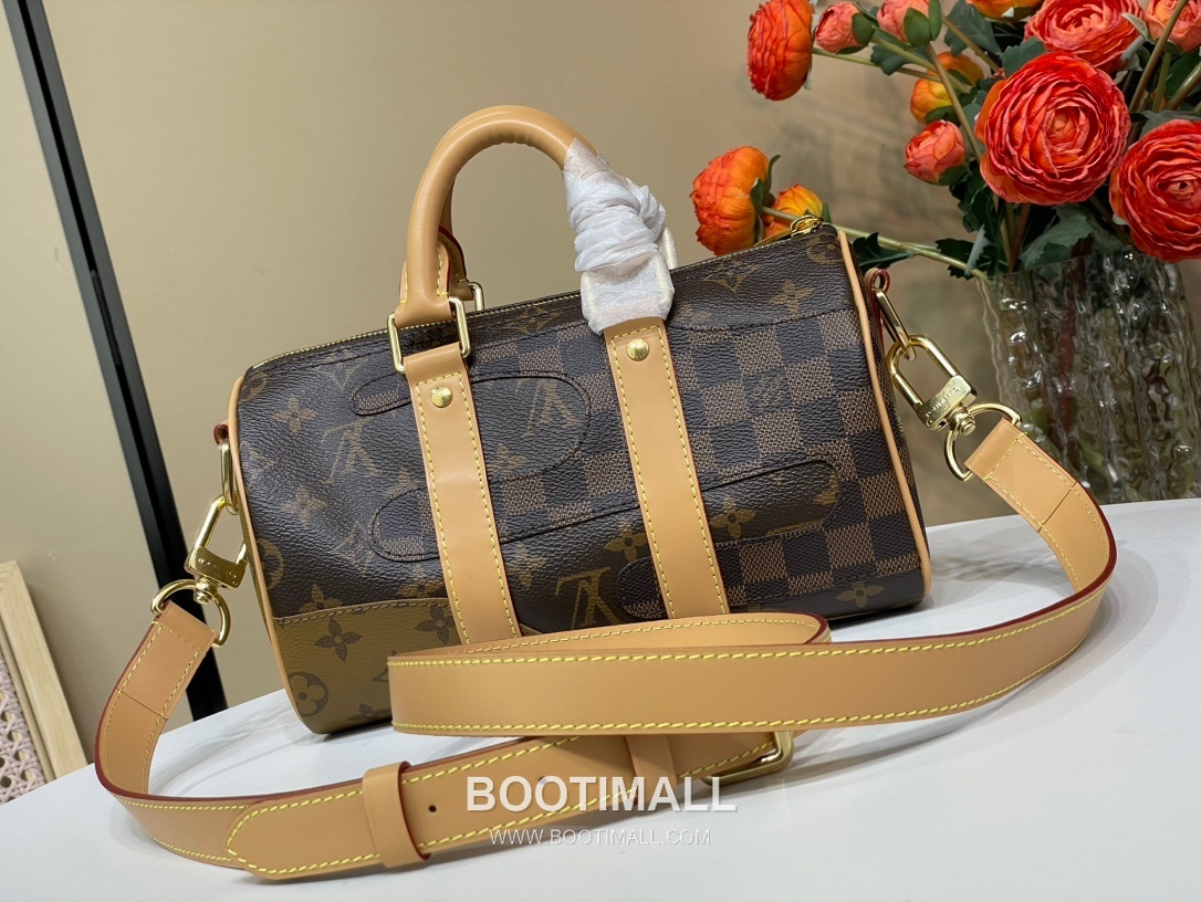 Louis Vuitton Keepall Bandouliere Nigo 25 Monogram Canvas Brown Duffle Bag 루이비통 키폴 반둘리에 니고 25 M15428 모노그램 캔버스 브라운 더플백 25cm 7